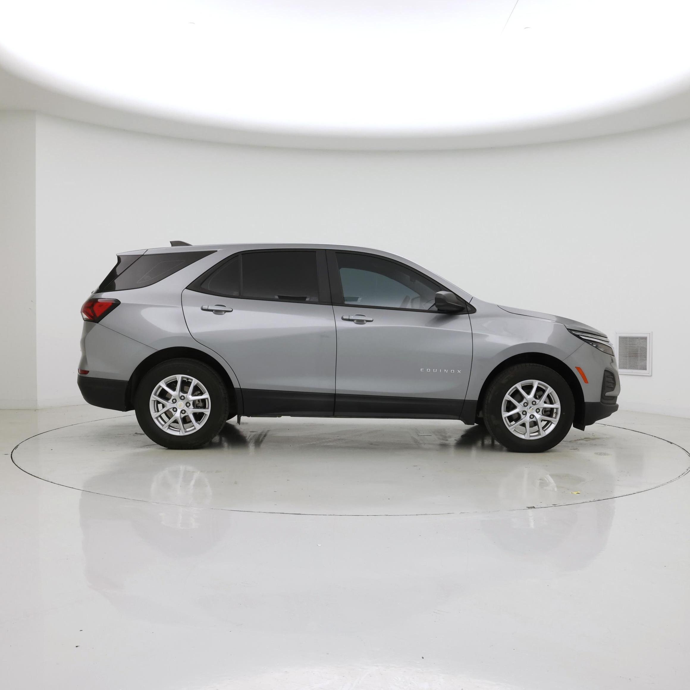 Thumbnail: 2023 Chevrolet Equinox - 7