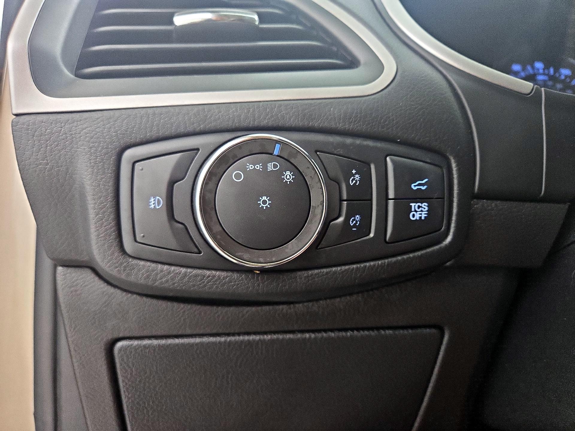 Thumbnail: 2021 Ford Edge - 13
