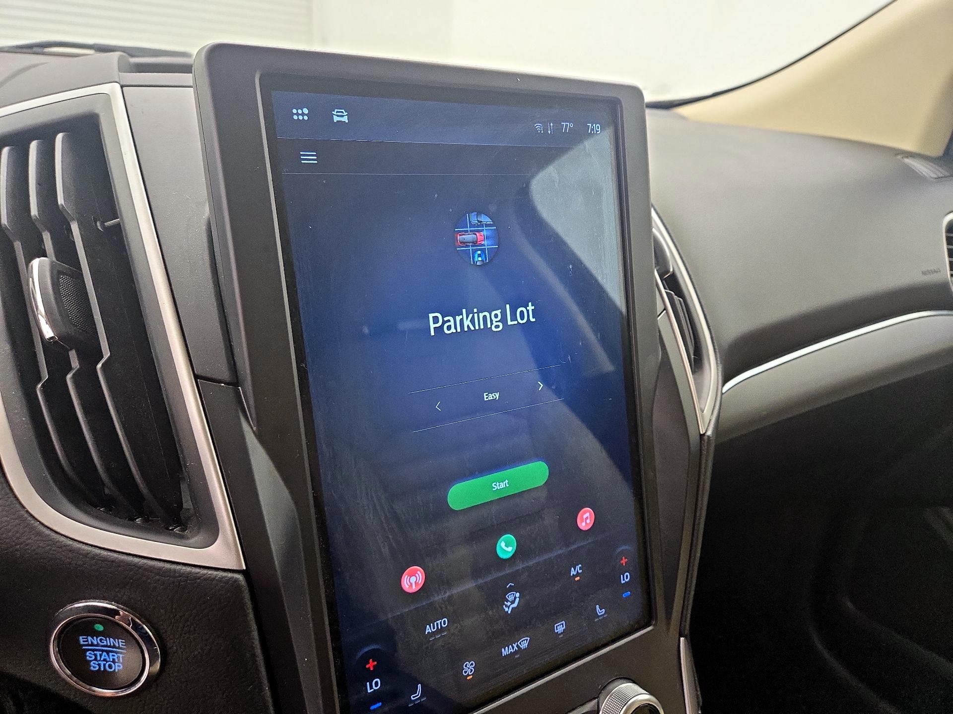 Thumbnail: 2021 Ford Edge - 15