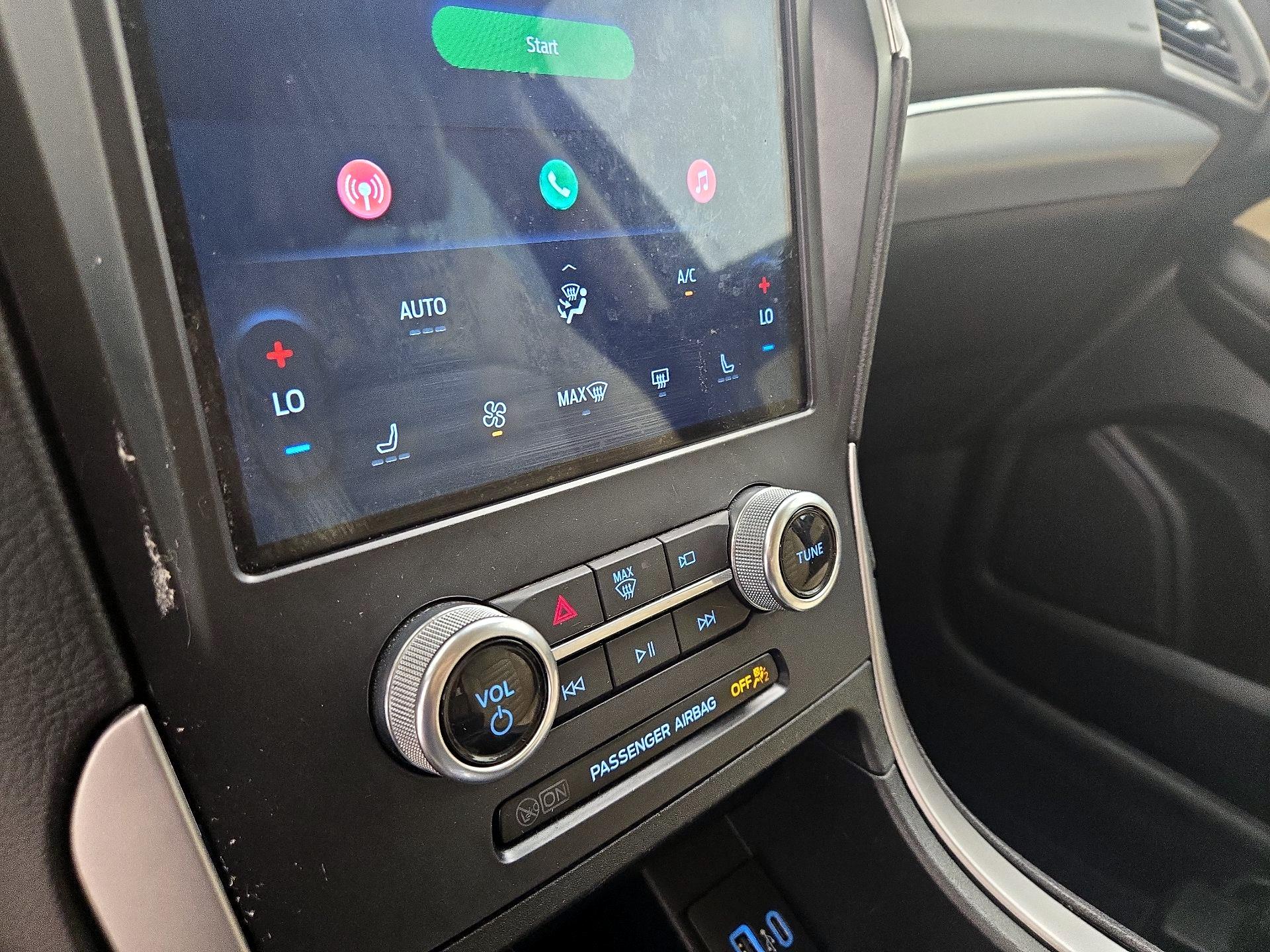 Thumbnail: 2021 Ford Edge - 16