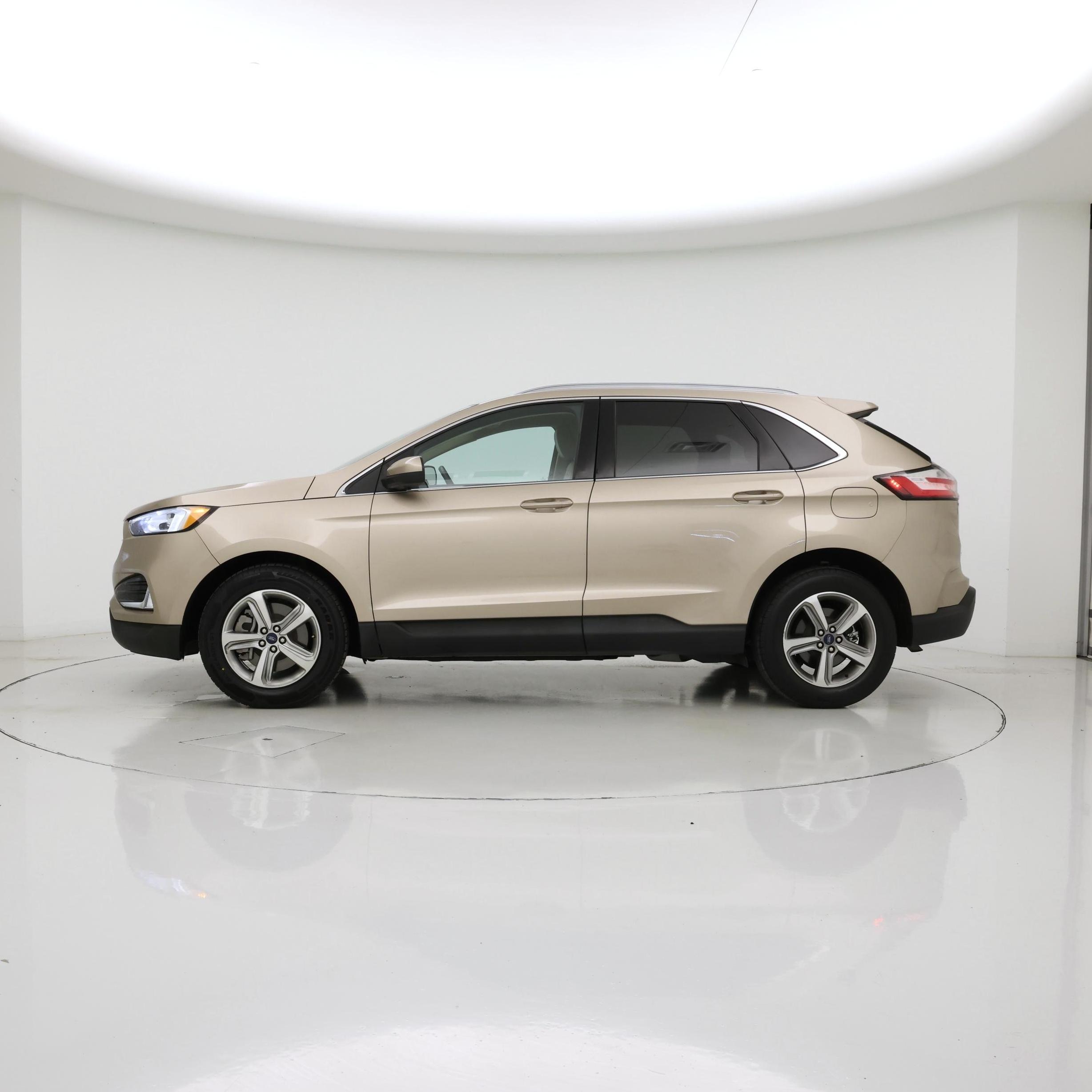 Thumbnail: 2021 Ford Edge - 3