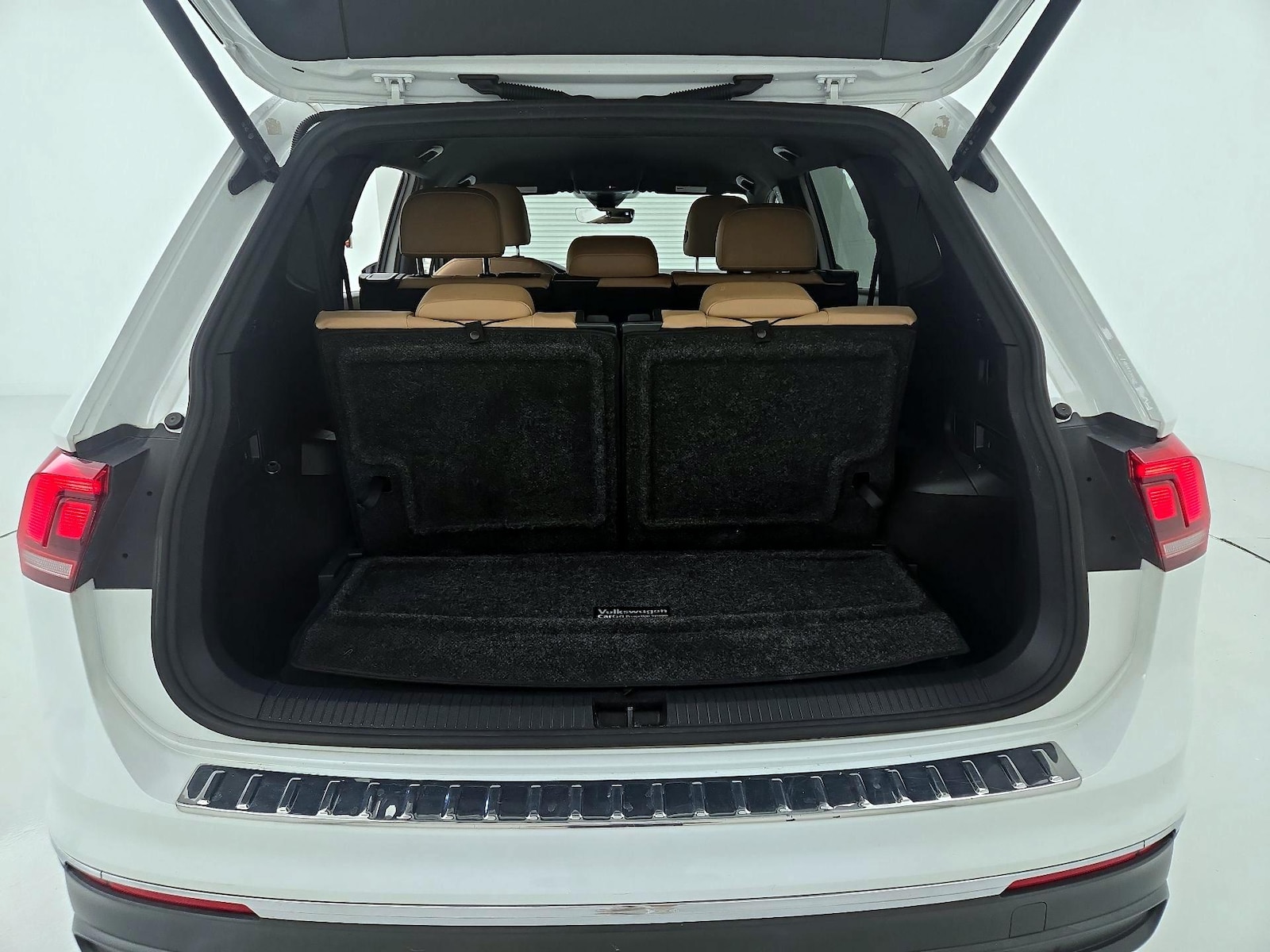 2022 Volkswagen Tiguan SE - Photo 22