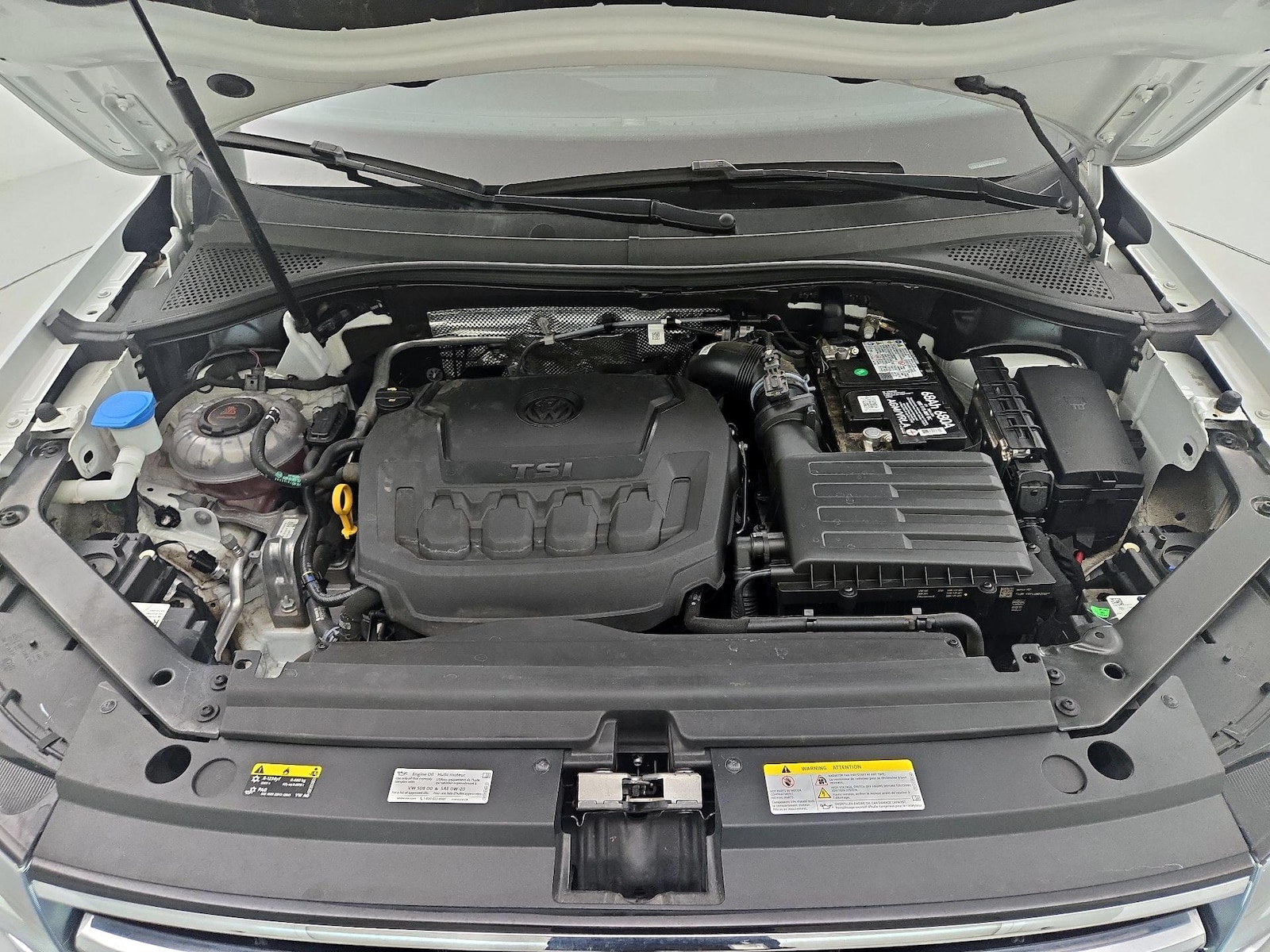 2022 Volkswagen Tiguan SE - Photo 23