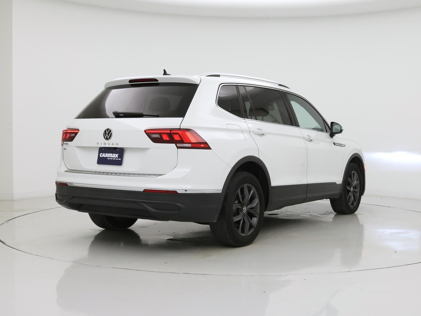 2022 Volkswagen Tiguan SE - Photo 9