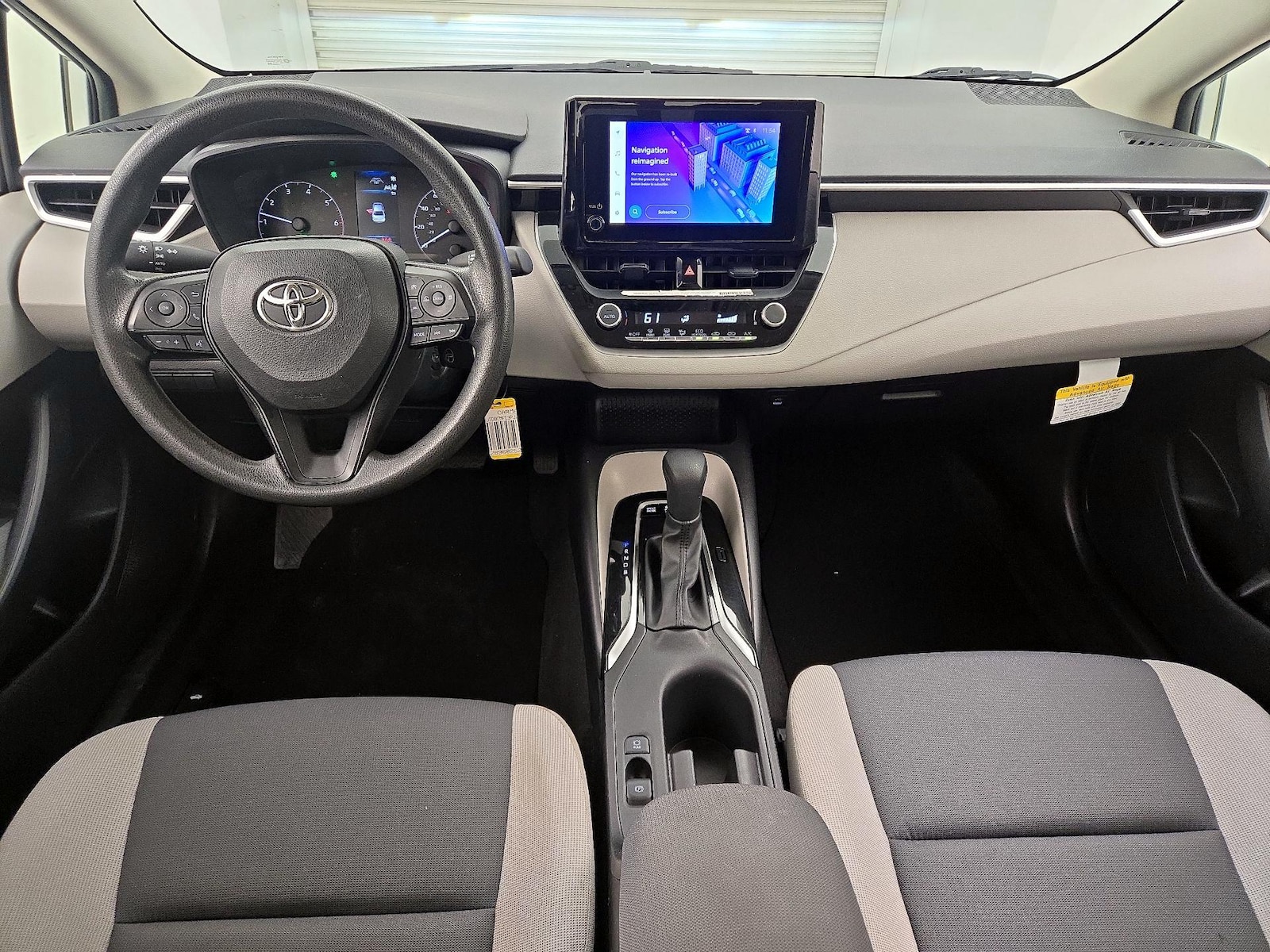 2023 Toyota Corolla LE - Photo 10