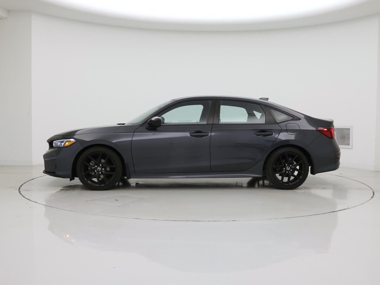 2025 Honda Civic Sport - Photo 4