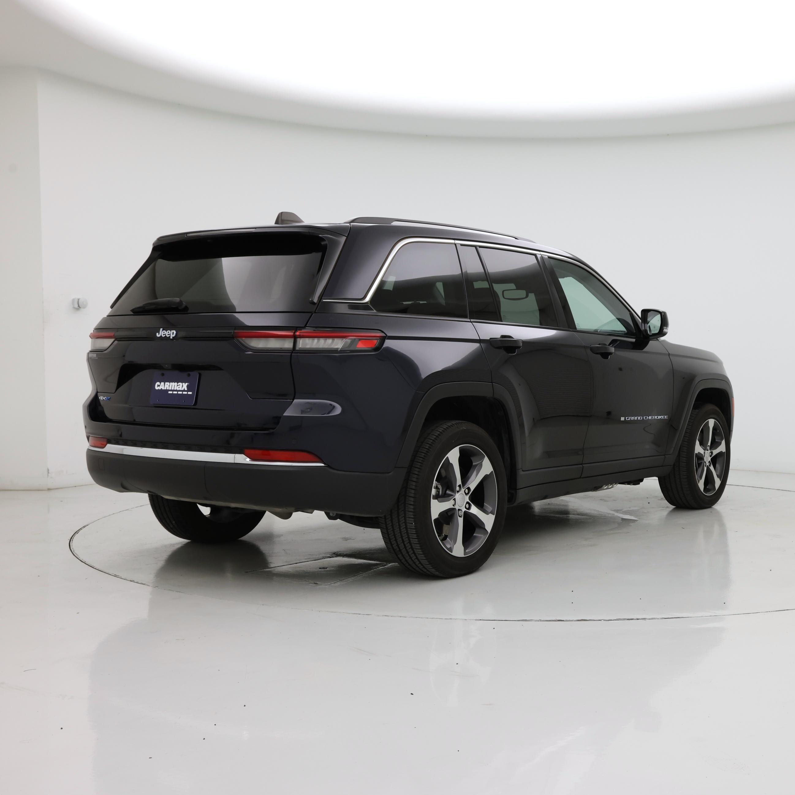 Thumbnail: 2024 Jeep Grand Cherokee - 8