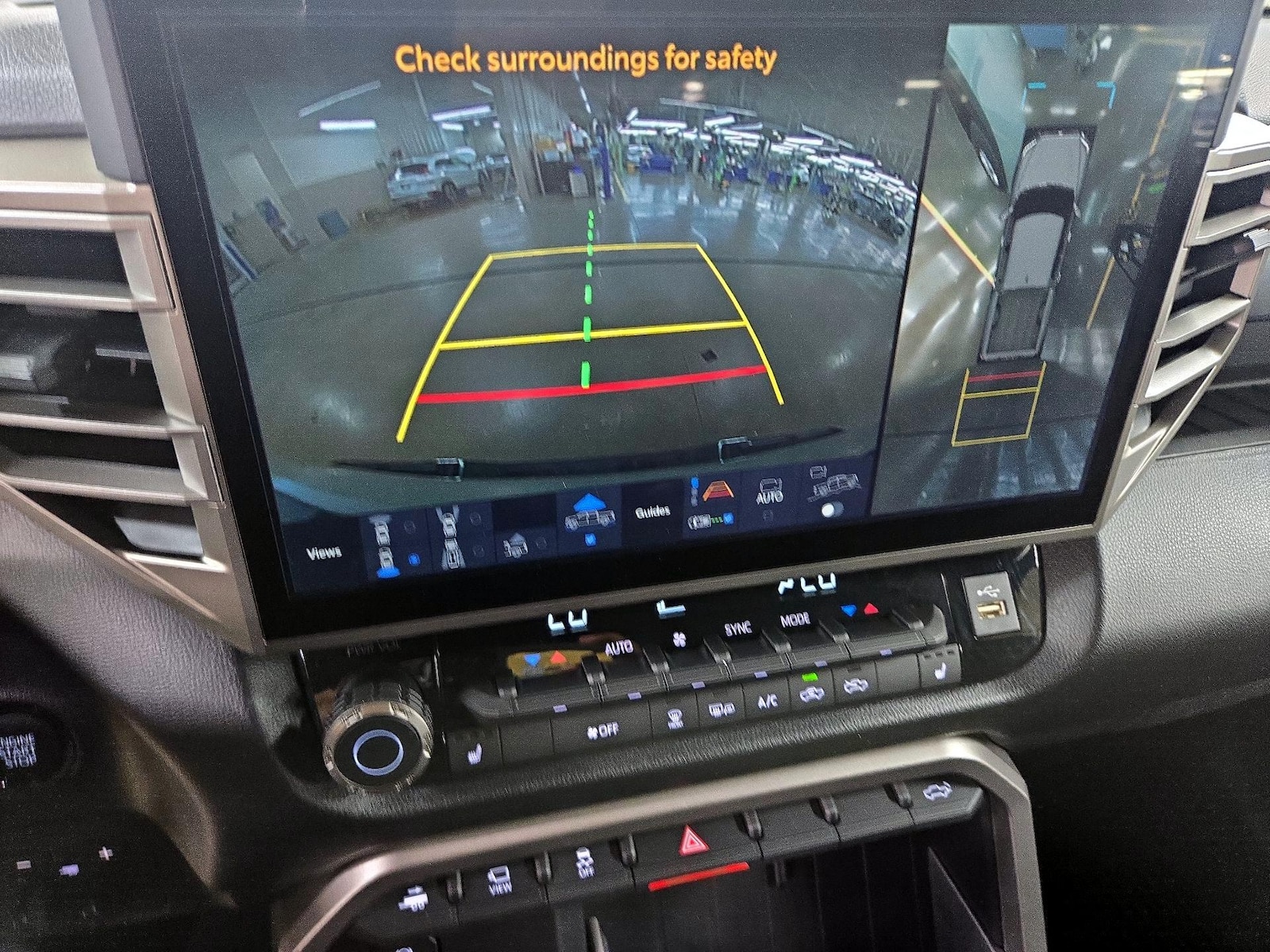 2025 Toyota Tundra SR5 - Photo 16