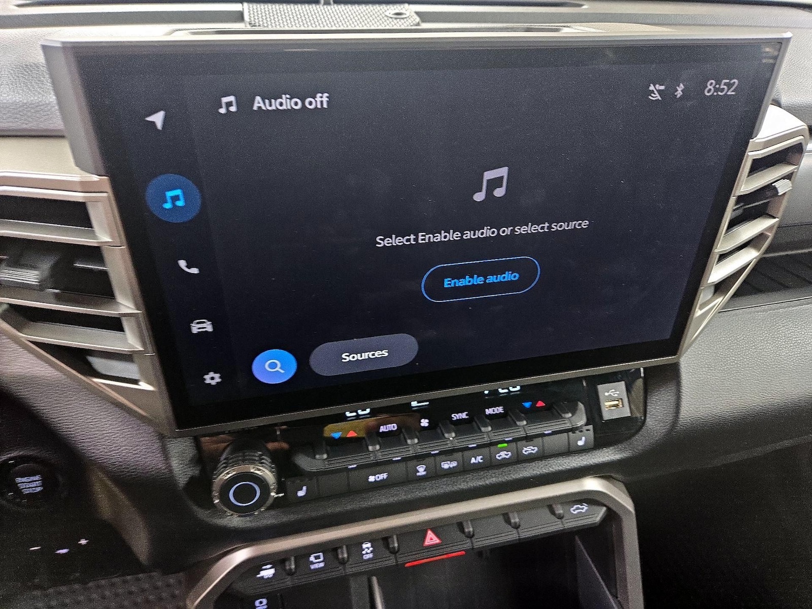 2025 Toyota Tundra SR5 - Photo 17