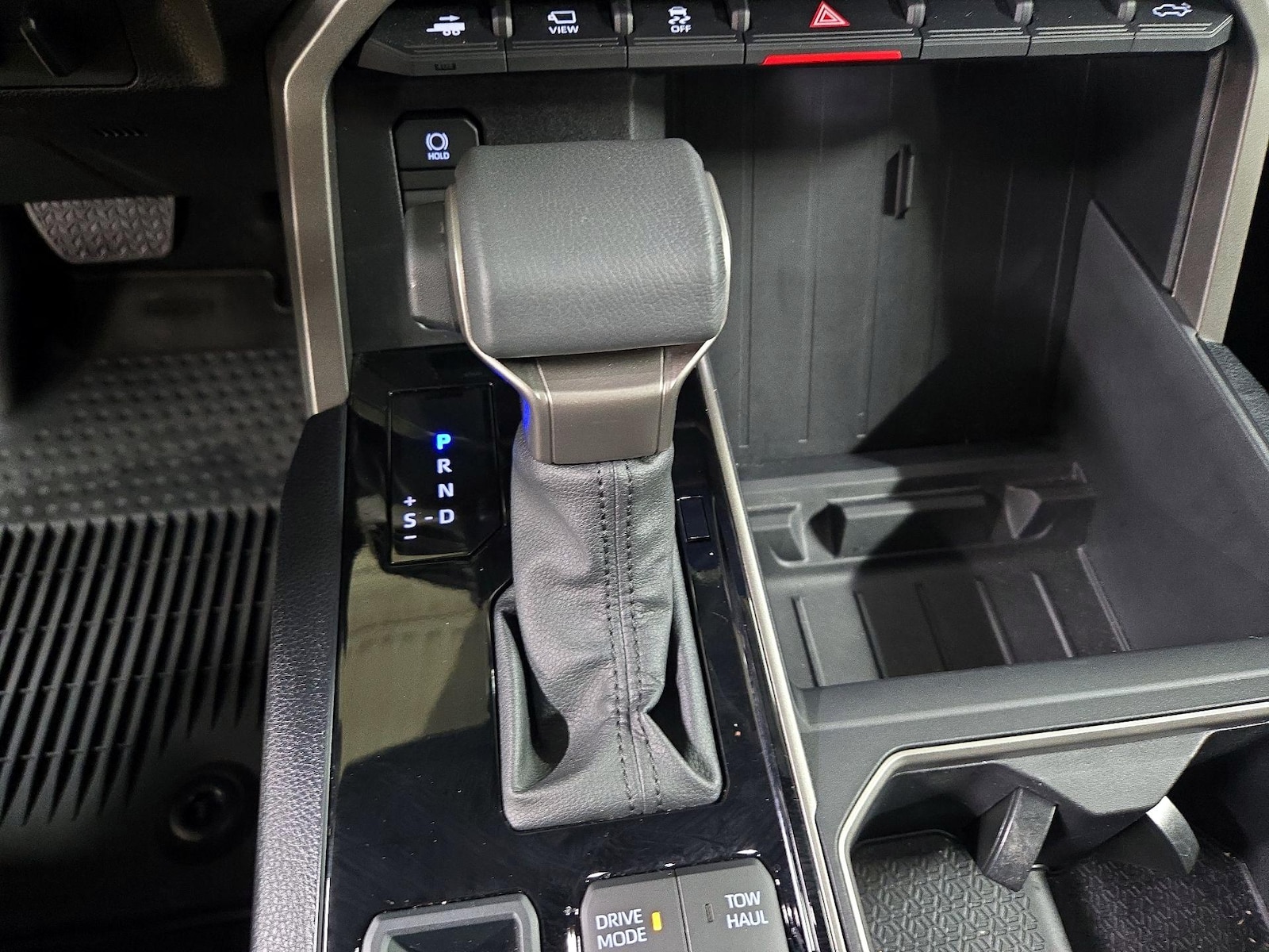 2025 Toyota Tundra SR5 - Photo 19