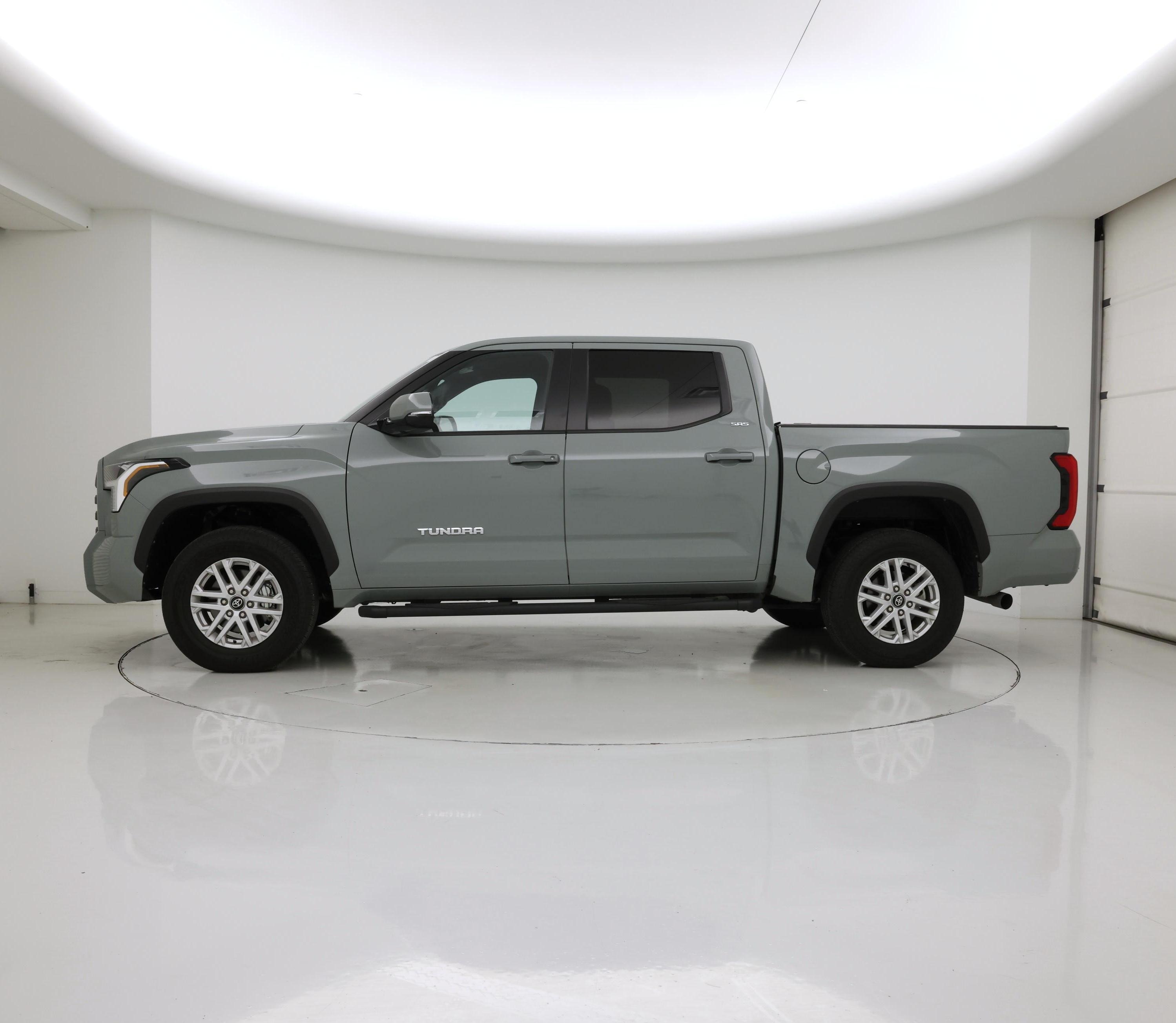 Thumbnail: 2025 Toyota Tundra - 3
