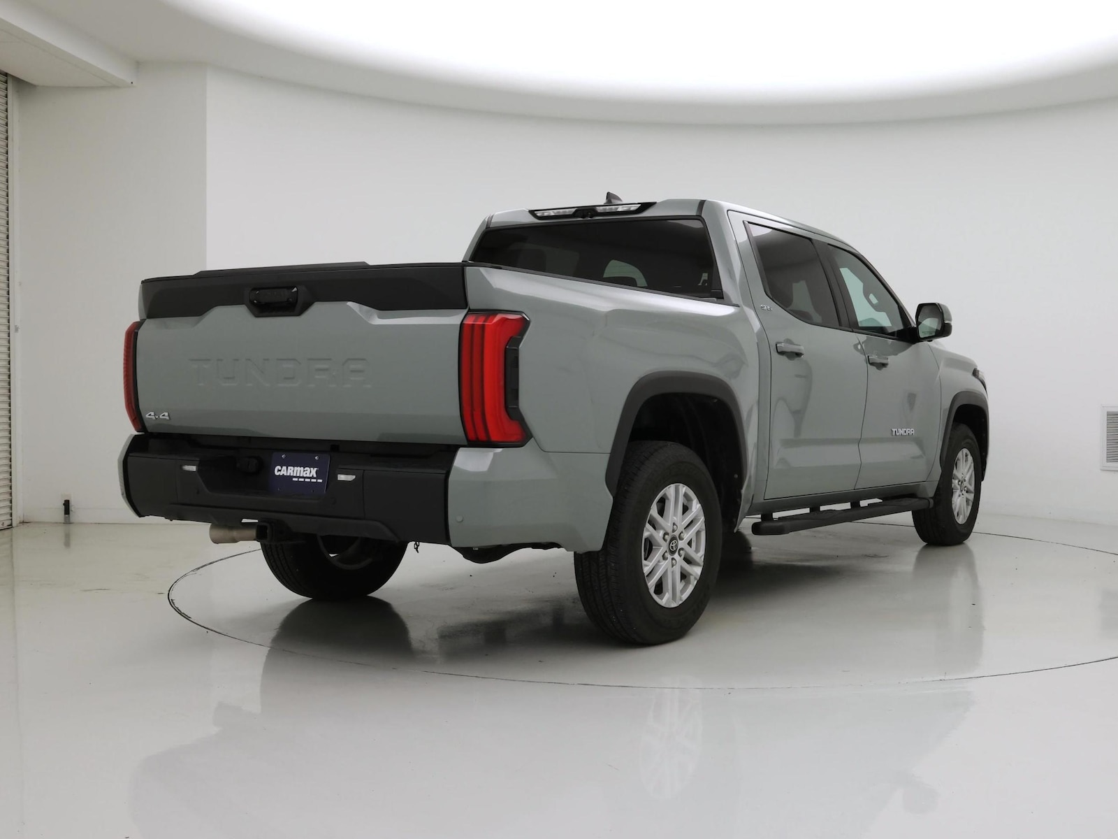 2025 Toyota Tundra SR5 - Photo 9