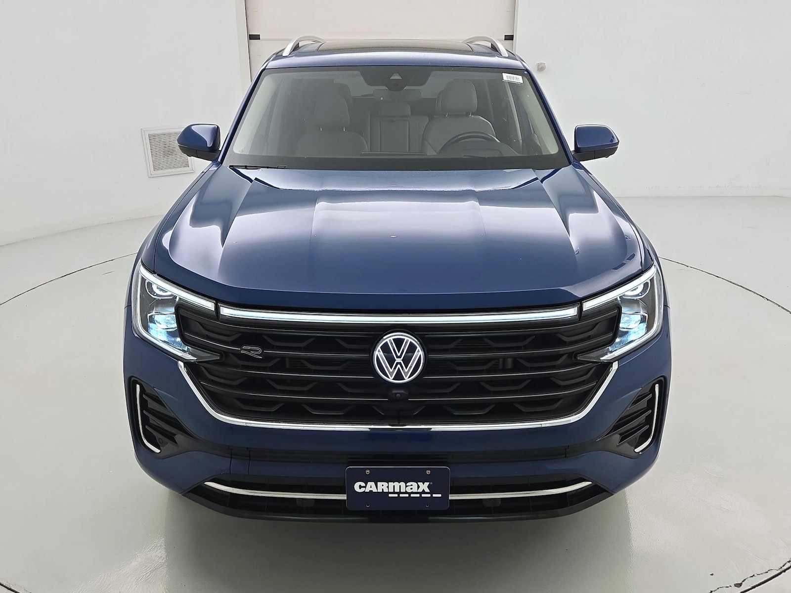 2025 Volkswagen Atlas SEL Premium R-Line - Photo 2