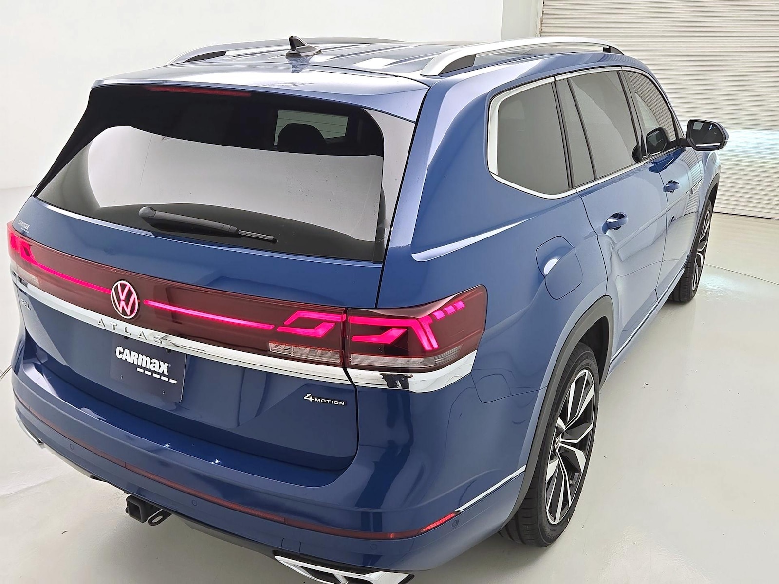 2025 Volkswagen Atlas SEL Premium R-Line - Photo 5