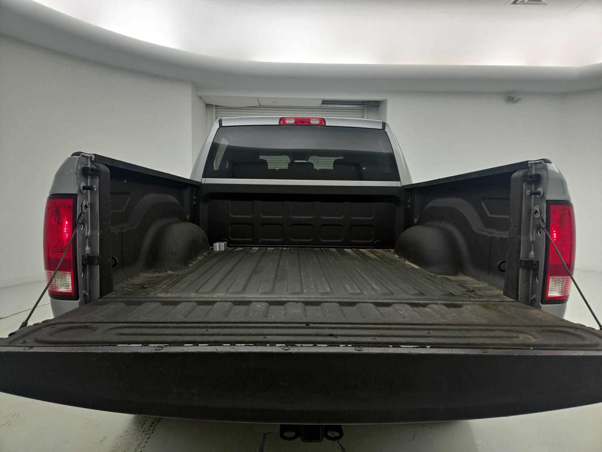 Thumbnail: 2021 RAM 1500 Classic - 18