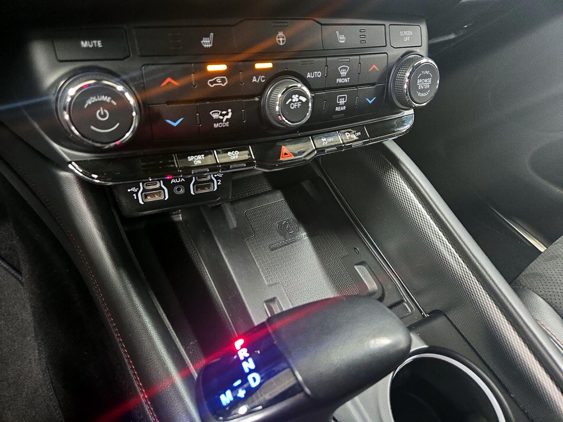 Thumbnail: 2022 Dodge Durango - 15