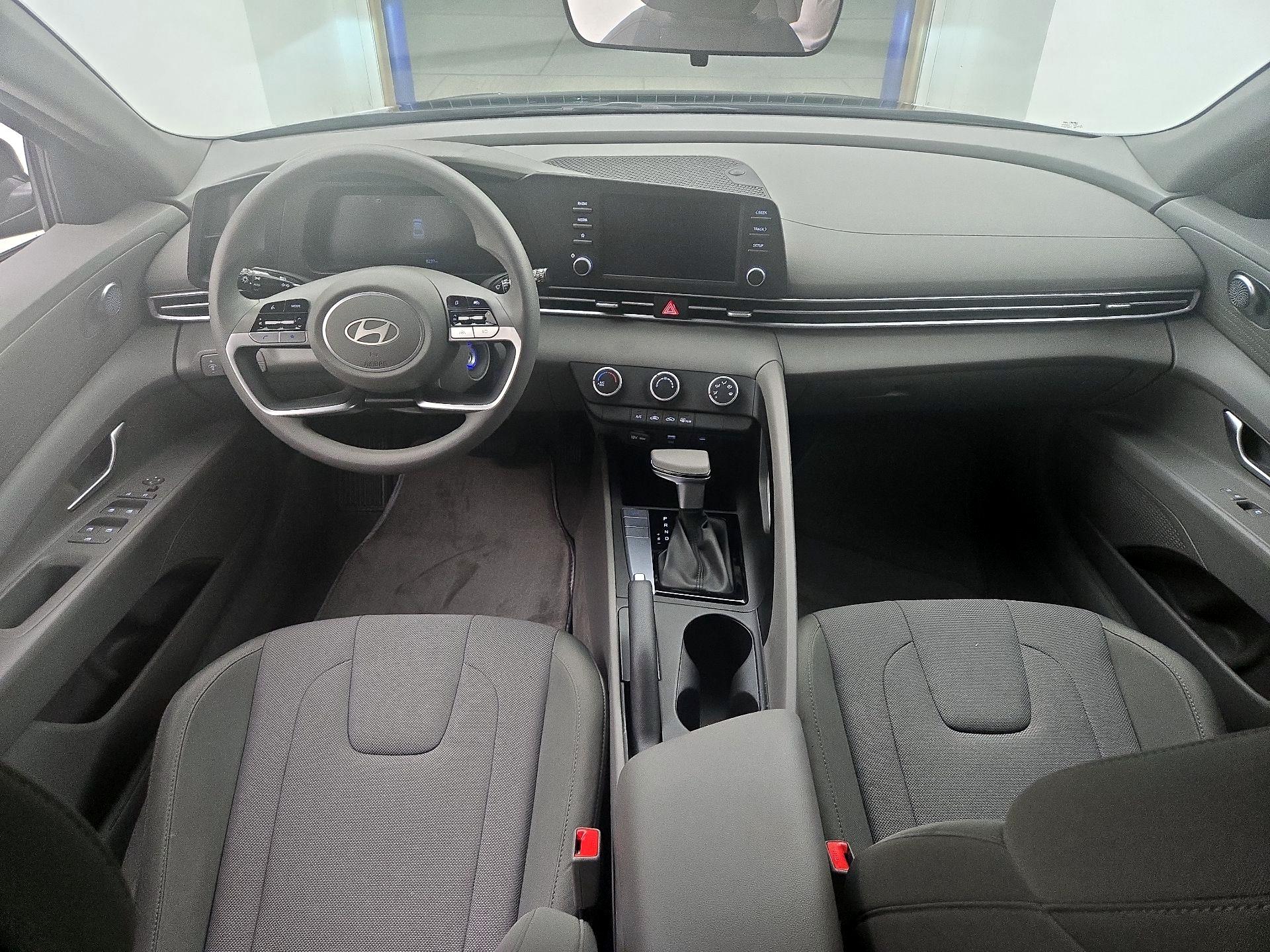Thumbnail: 2024 Hyundai Elantra - 9
