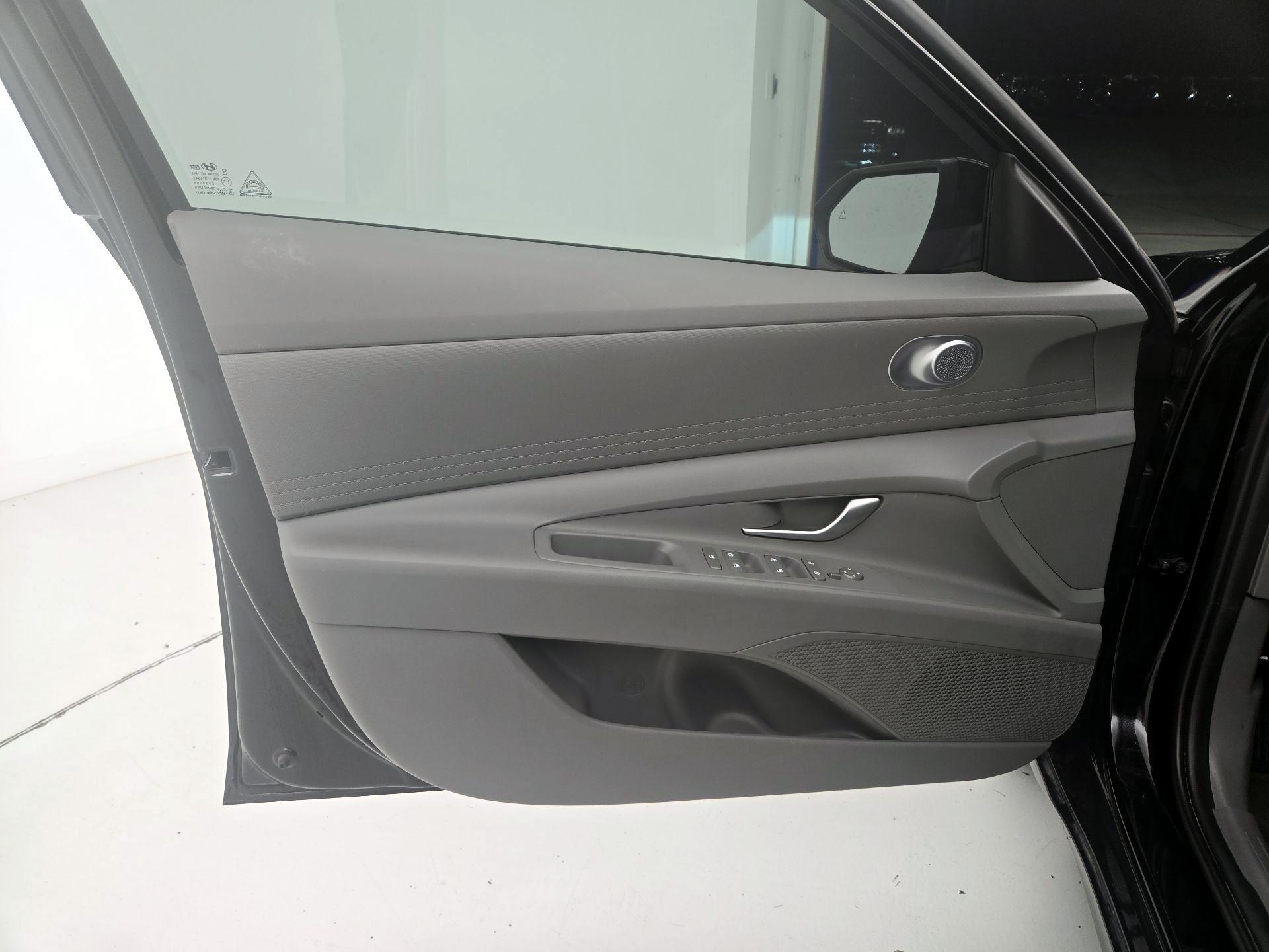 Thumbnail: 2024 Hyundai Elantra - 12
