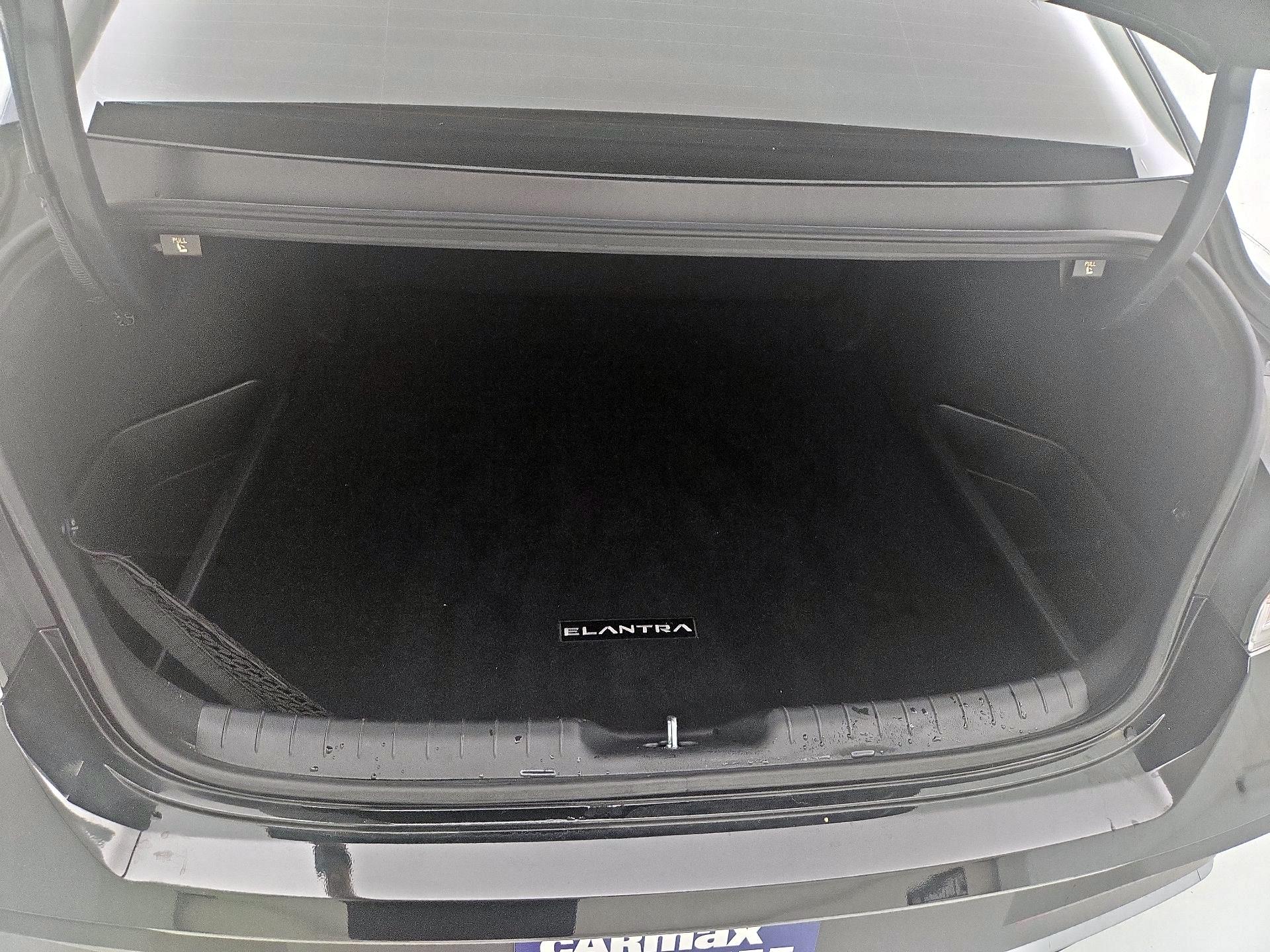 Thumbnail: 2024 Hyundai Elantra - 20