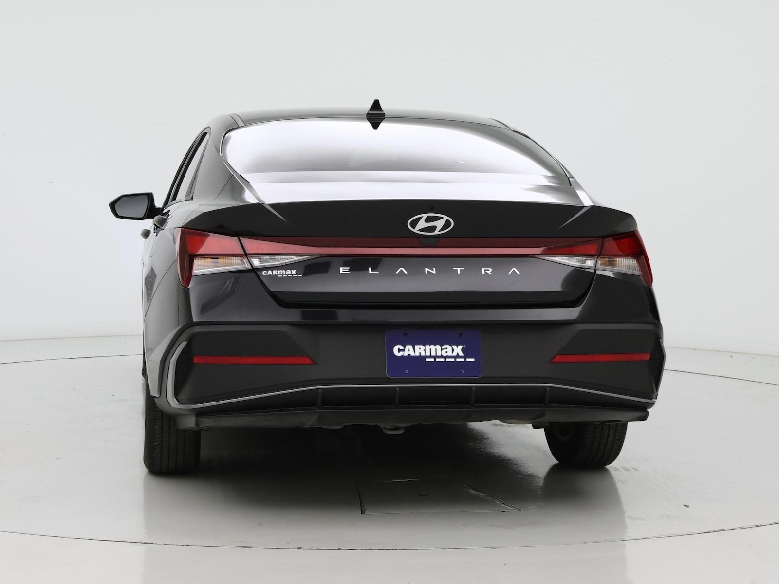 2024 Hyundai Elantra SE - Photo 7