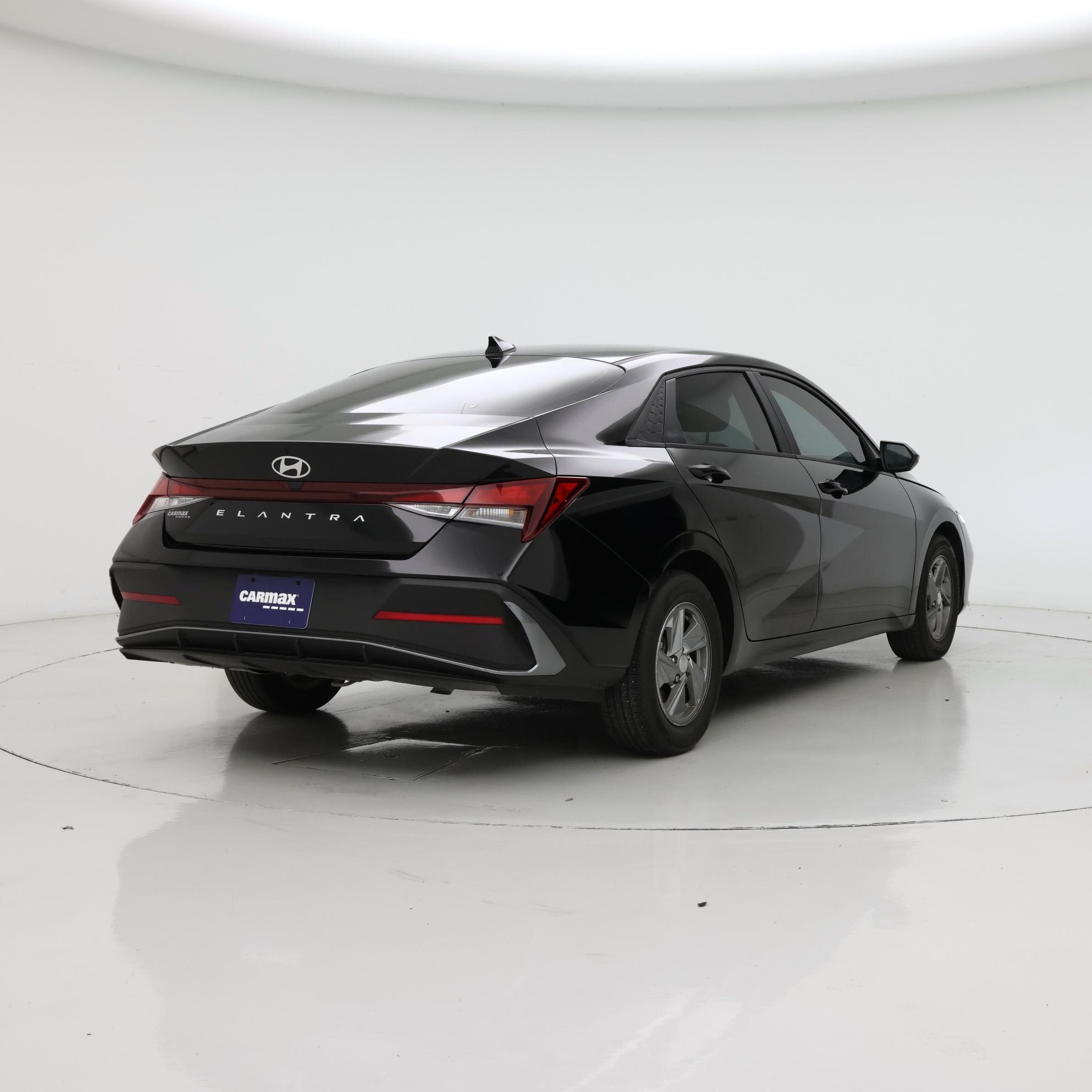 Thumbnail: 2024 Hyundai Elantra - 8