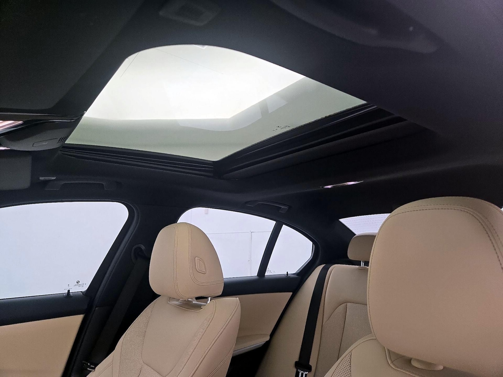 2023 BMW 3 Series 330i - Photo 20