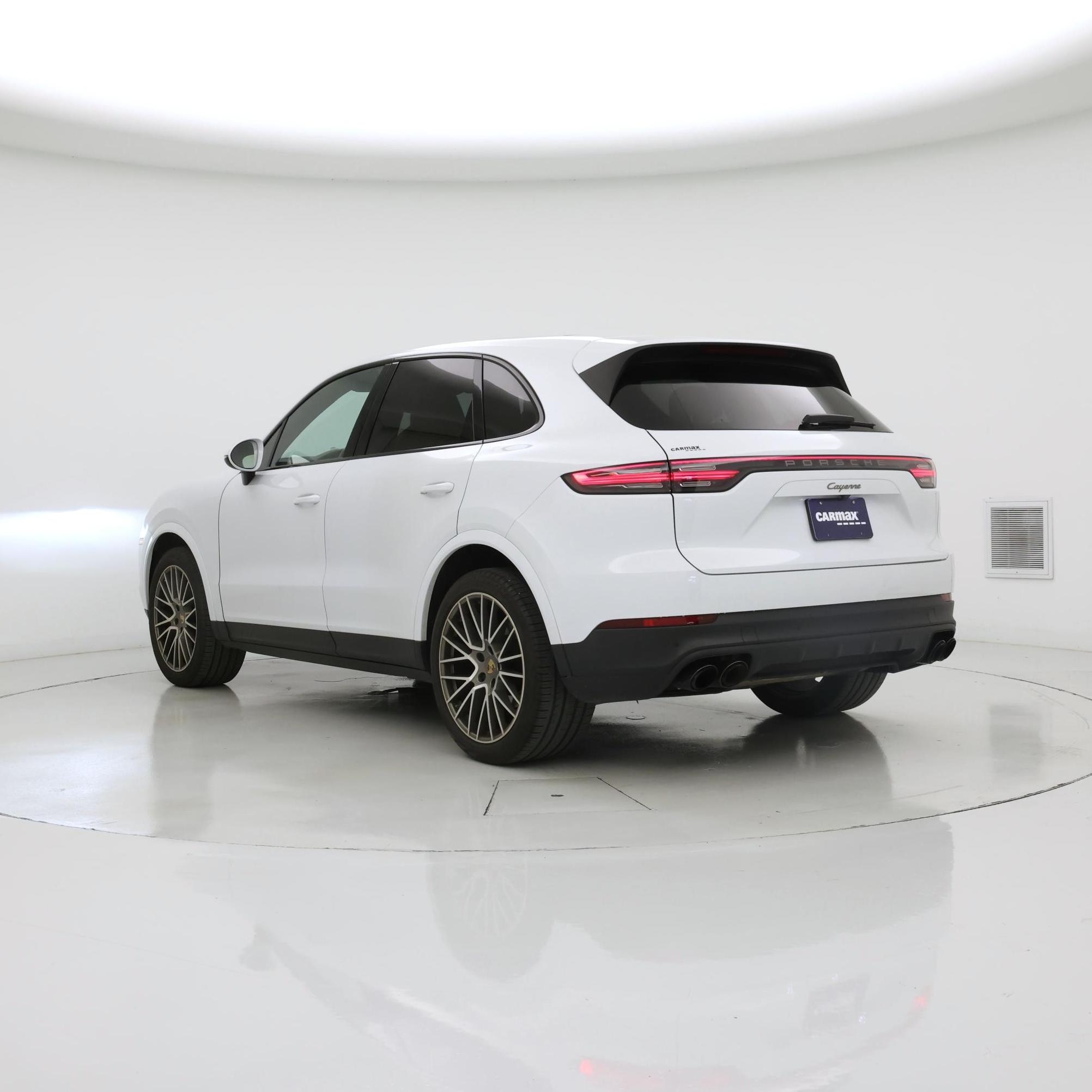 Thumbnail: 2022 Porsche Cayenne - 2