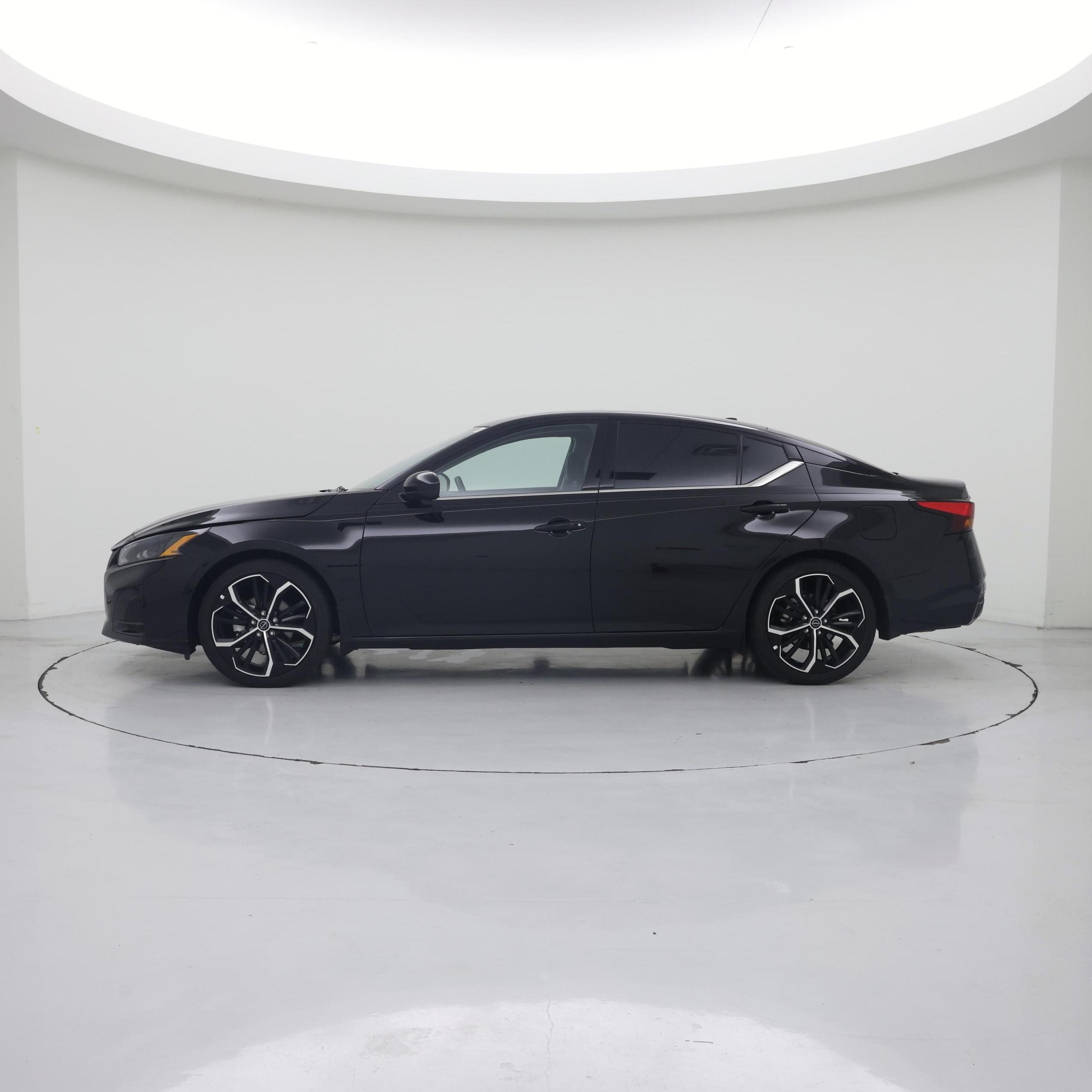 Thumbnail: 2024 Nissan Altima - 3