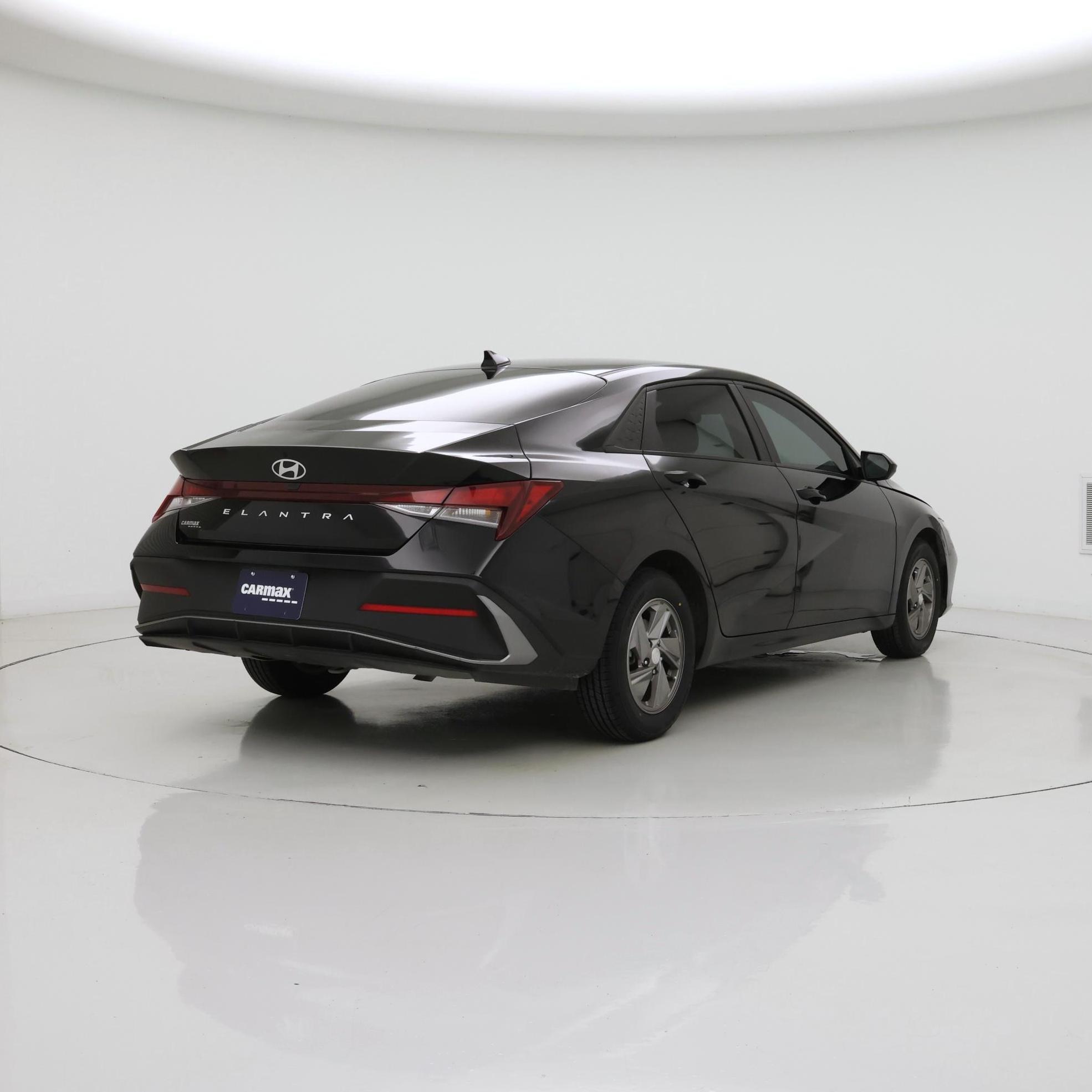 Thumbnail: 2025 Hyundai Elantra - 8