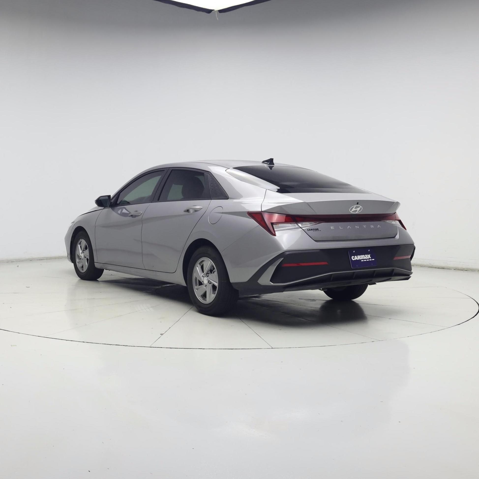 Thumbnail: 2025 Hyundai Elantra - 2