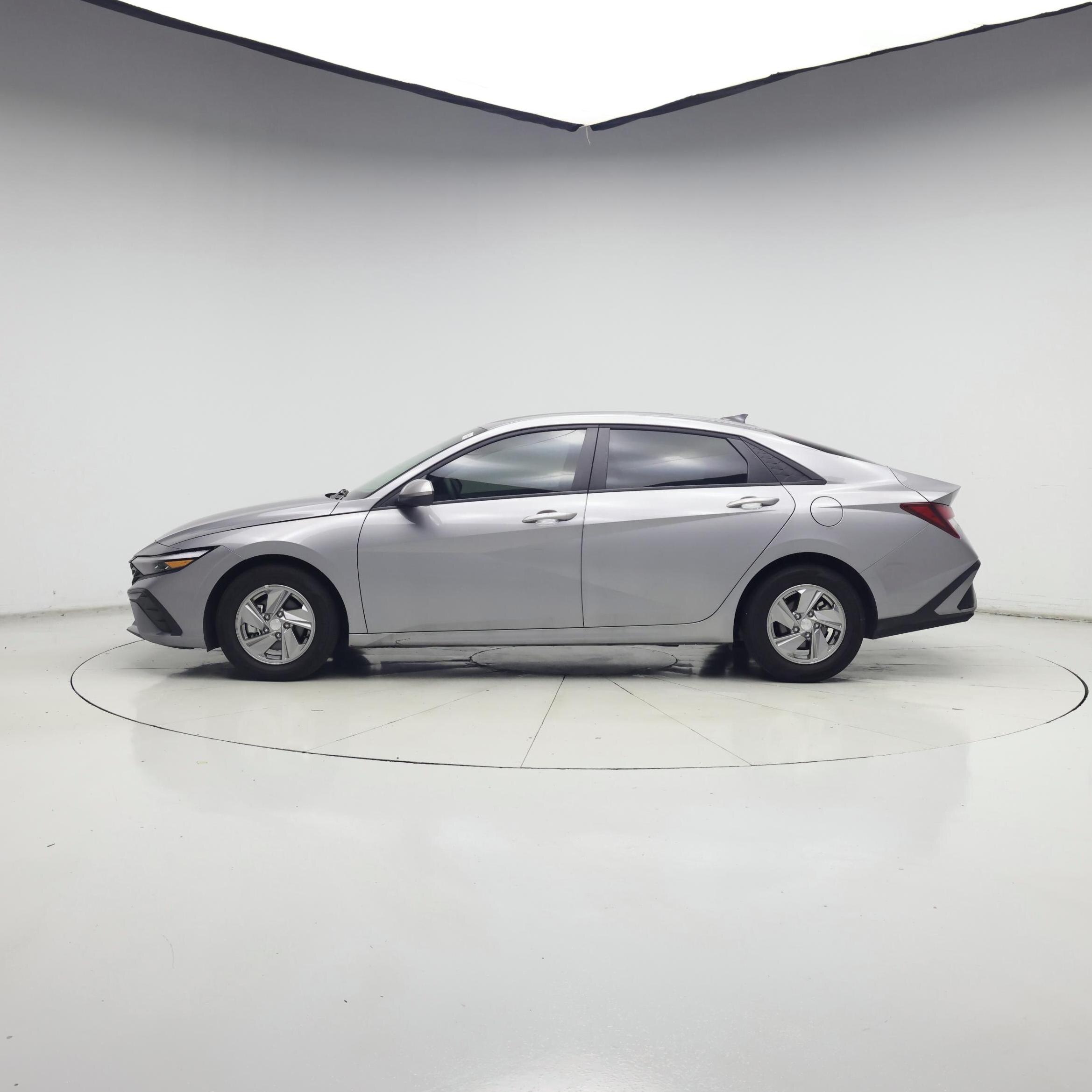 Thumbnail: 2025 Hyundai Elantra - 3