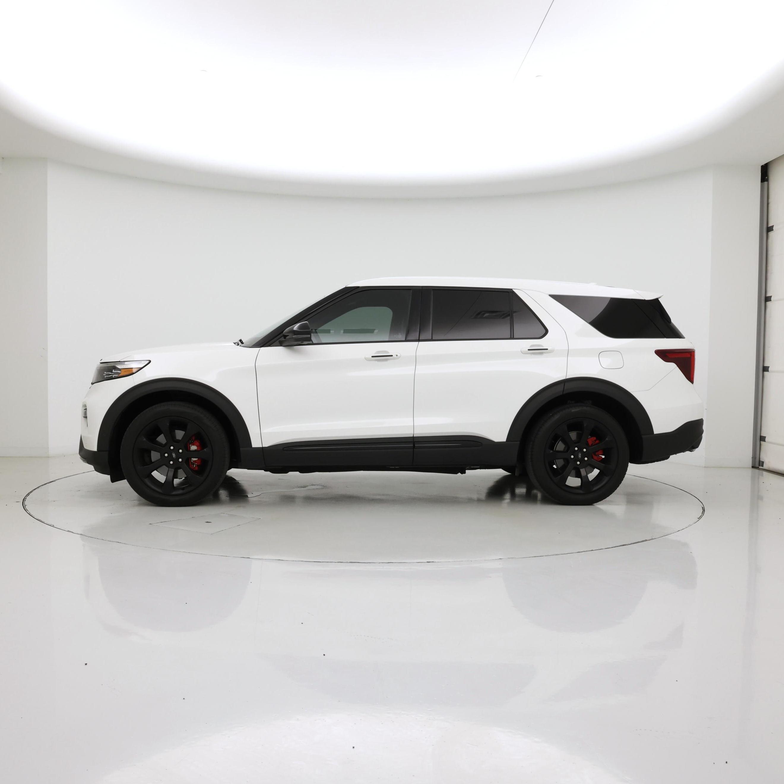 Thumbnail: 2022 Ford Explorer - 3