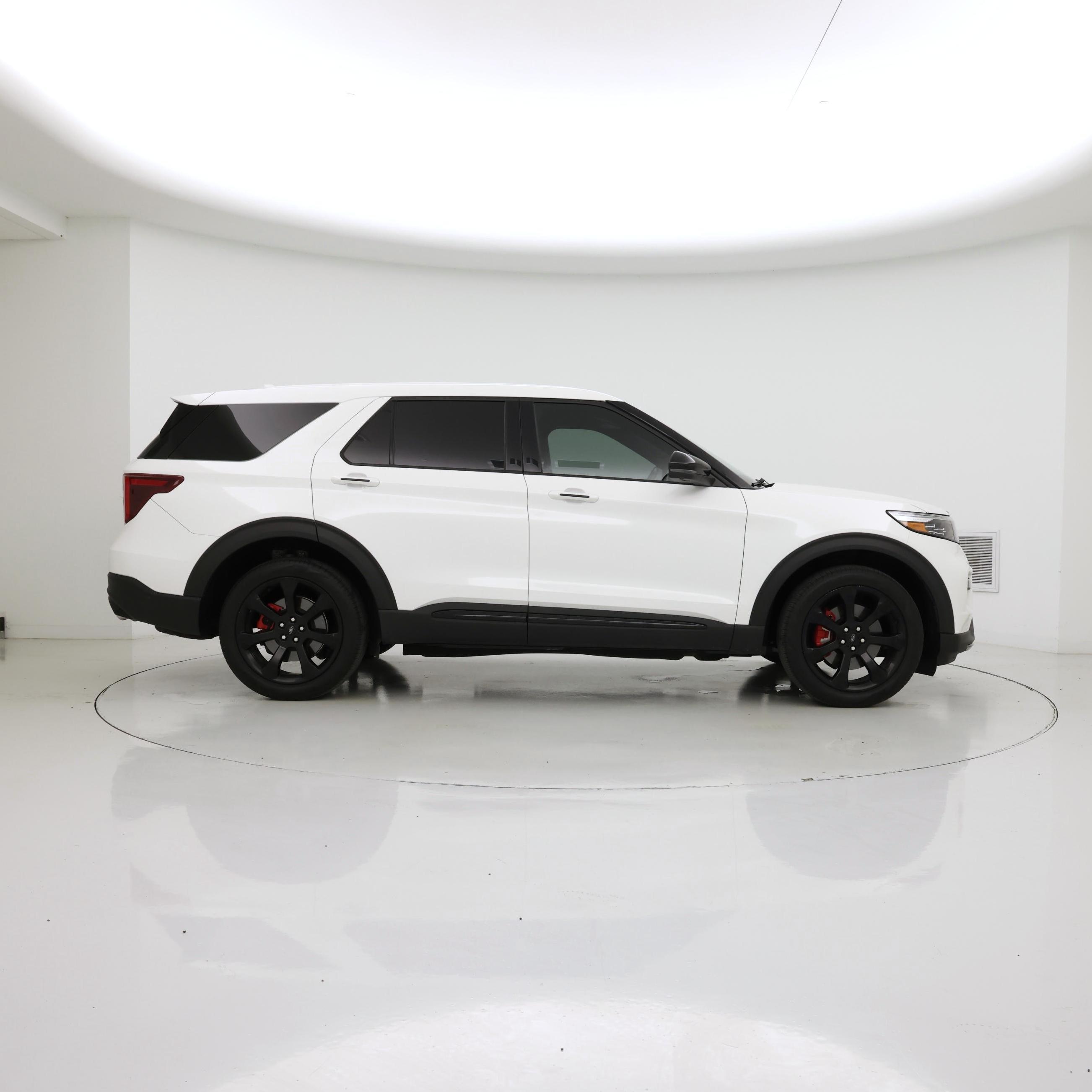 Thumbnail: 2022 Ford Explorer - 7