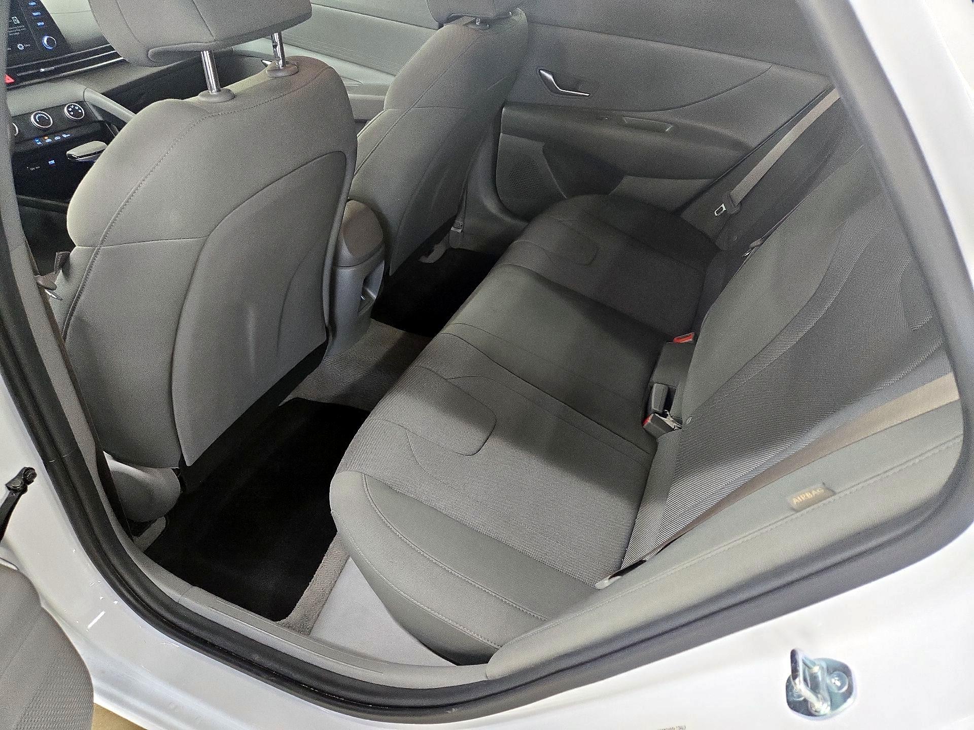 Thumbnail: 2025 Hyundai Elantra - 19