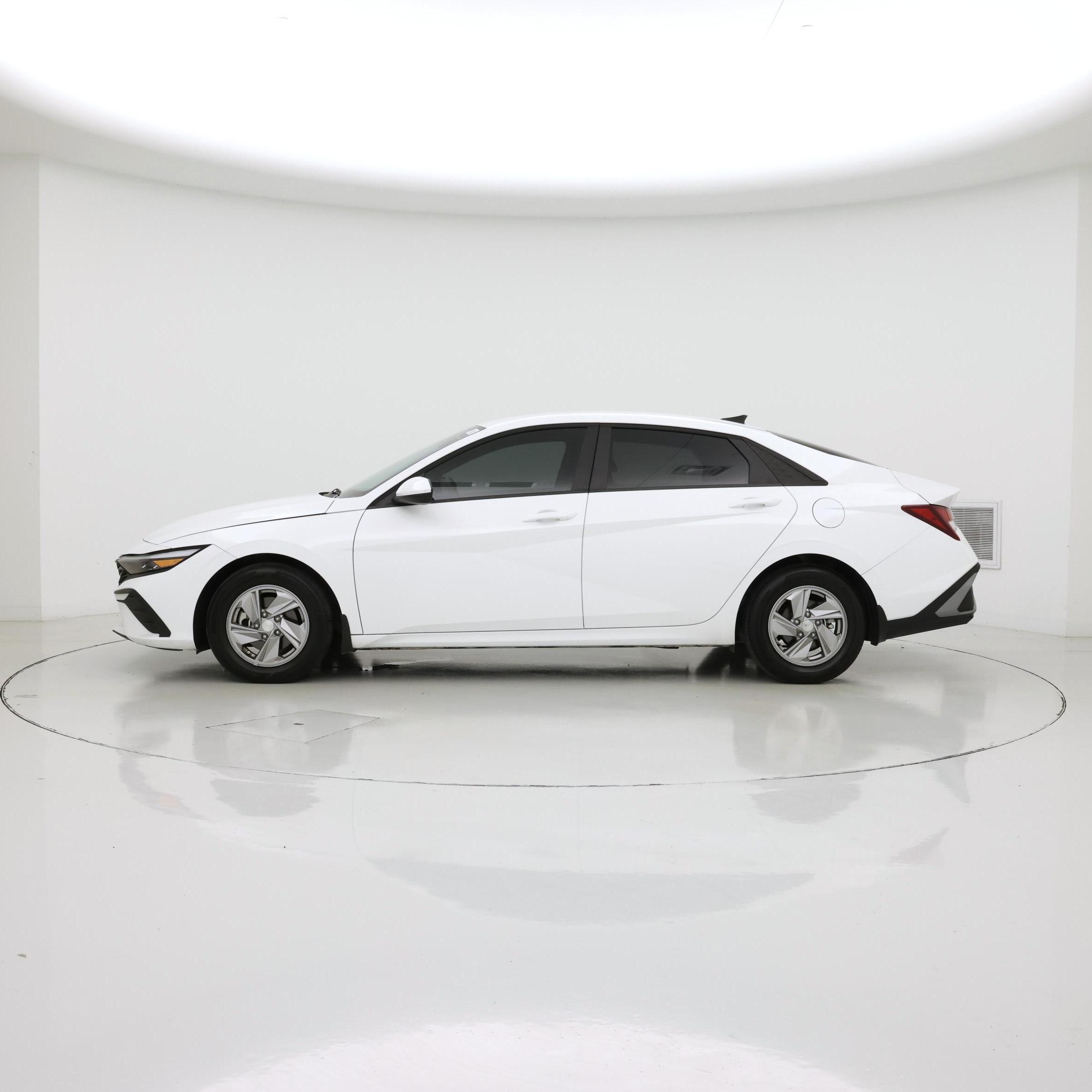 Thumbnail: 2025 Hyundai Elantra - 3