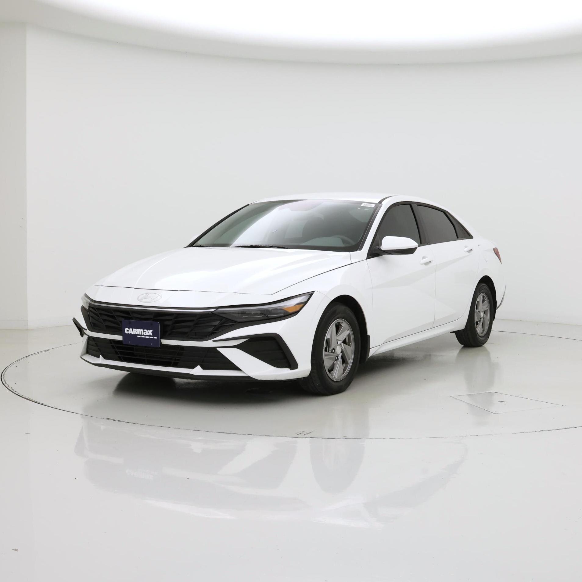 Thumbnail: 2025 Hyundai Elantra - 4