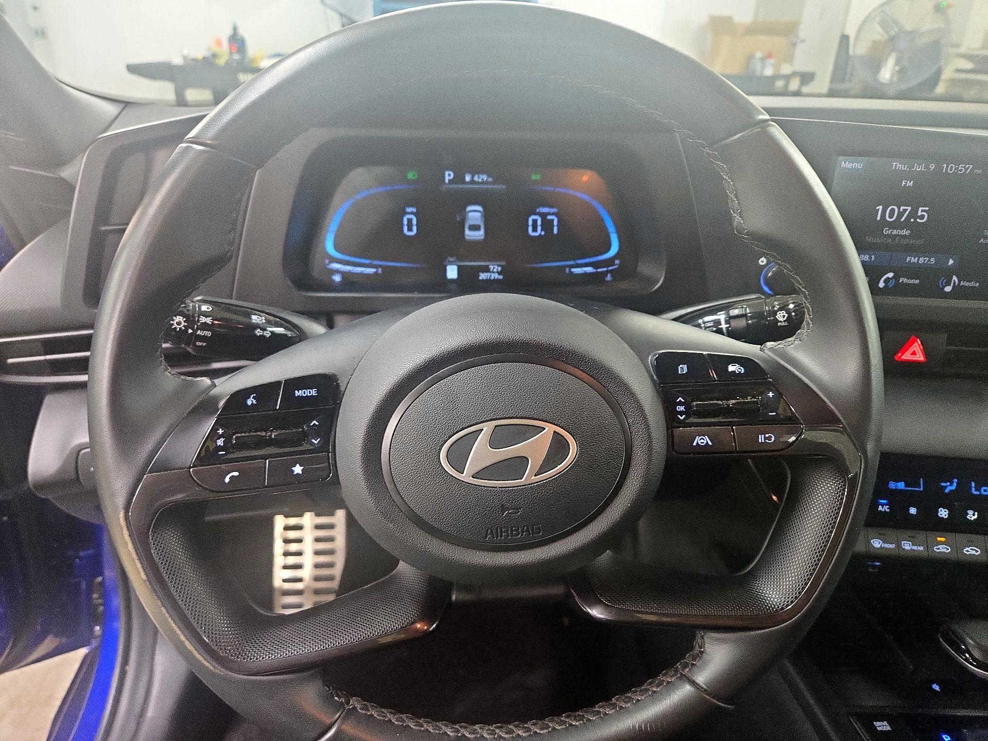 Thumbnail: 2025 Hyundai Elantra - 10