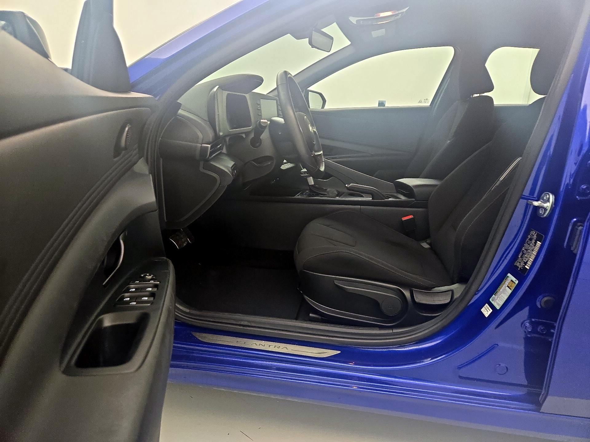 Thumbnail: 2025 Hyundai Elantra - 11