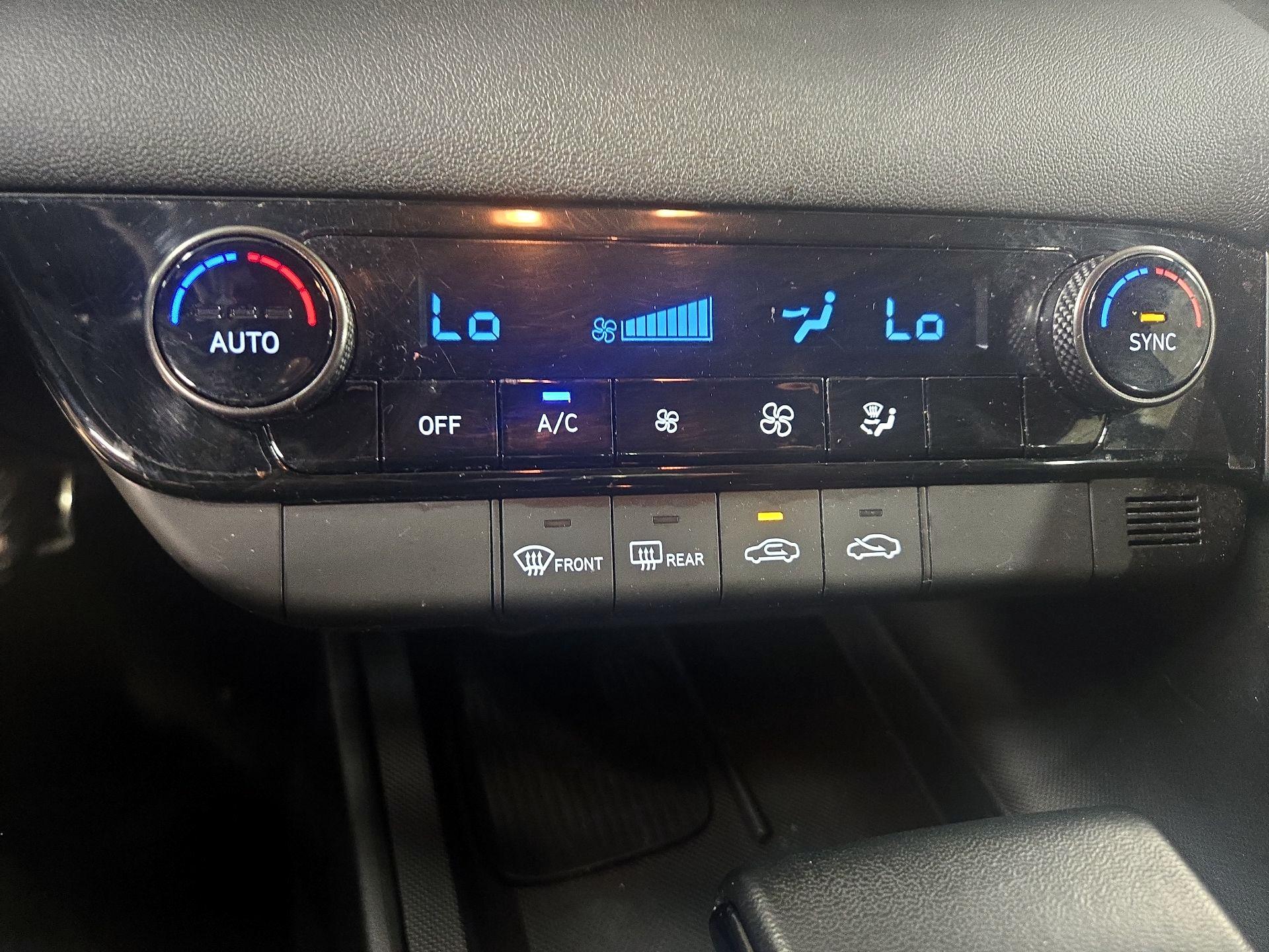 Thumbnail: 2025 Hyundai Elantra - 16