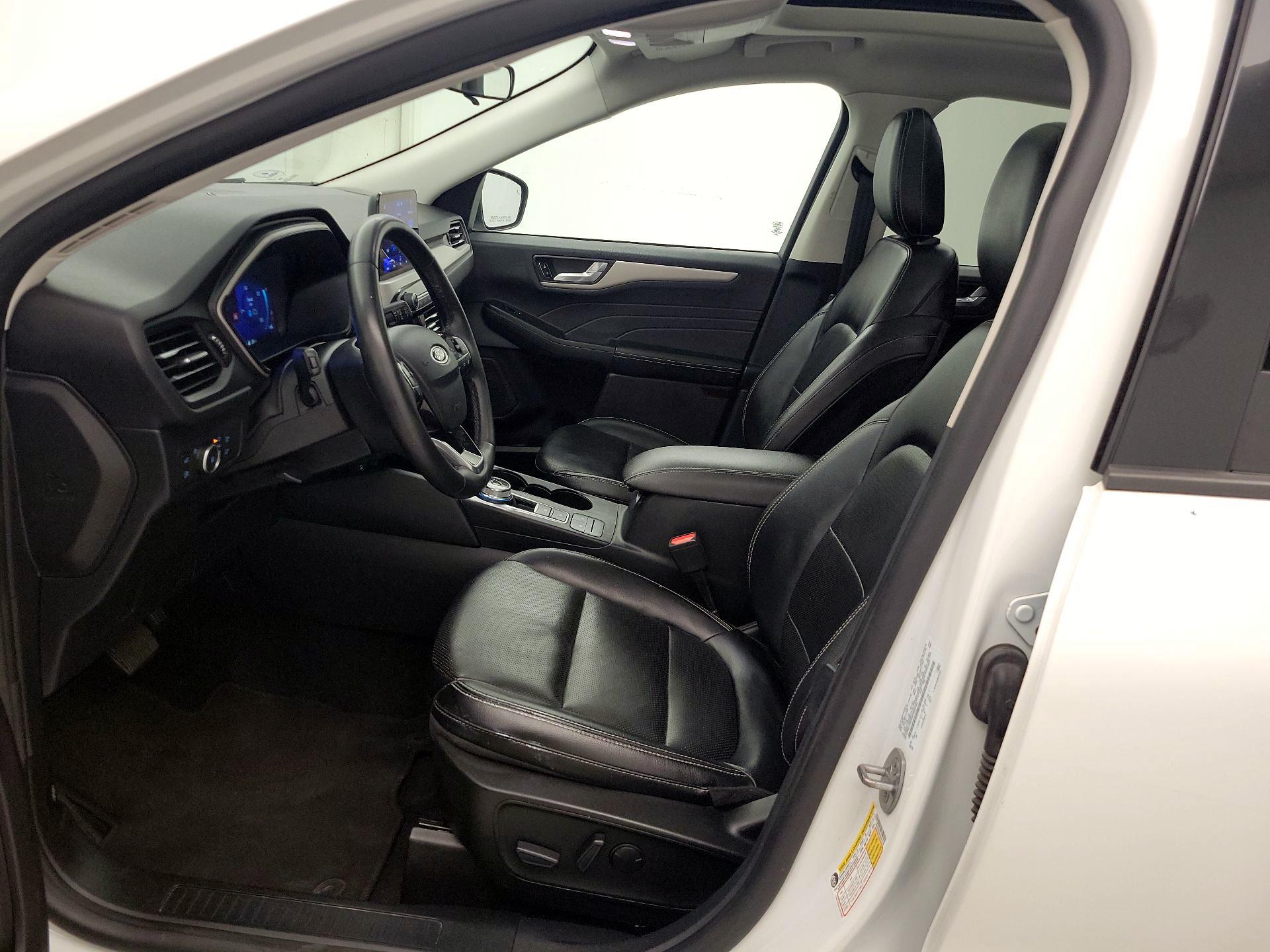 Thumbnail: 2022 Ford Escape - 11