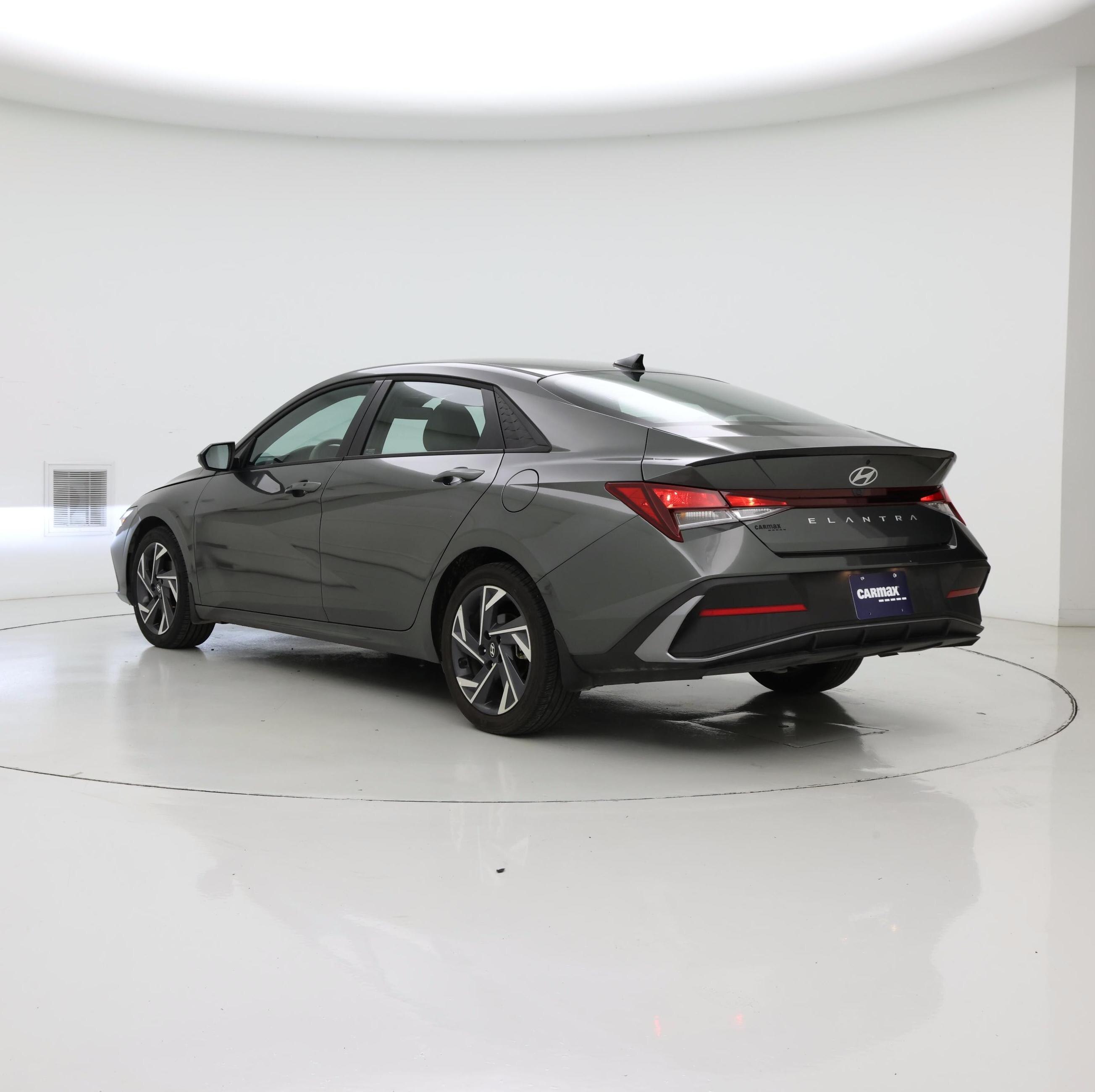 Thumbnail: 2025 Hyundai Elantra - 2