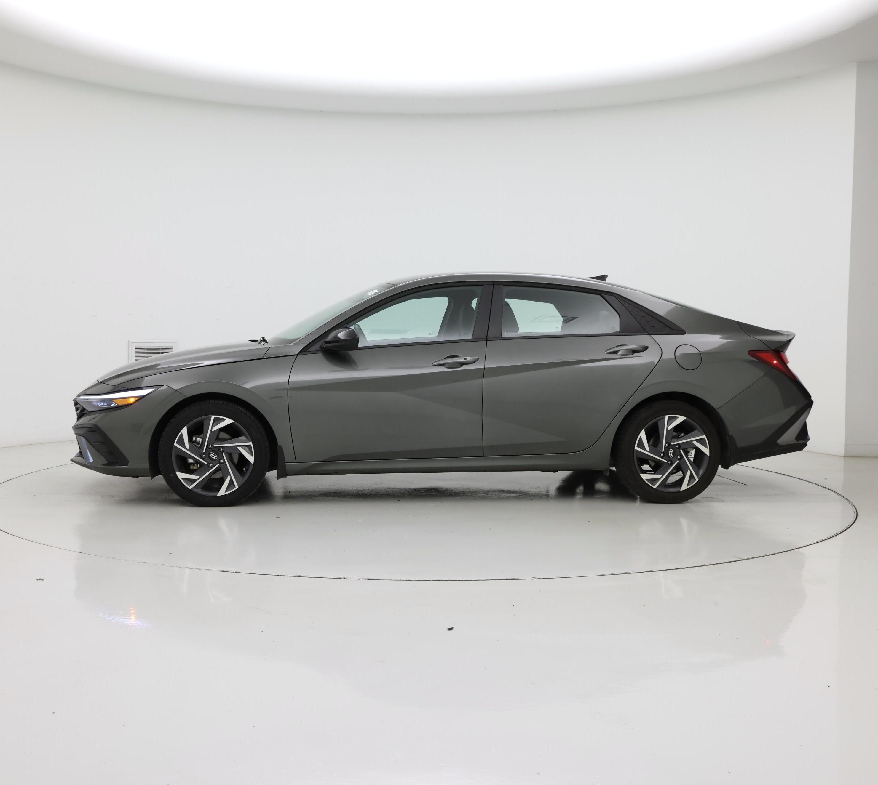 Thumbnail: 2025 Hyundai Elantra - 3