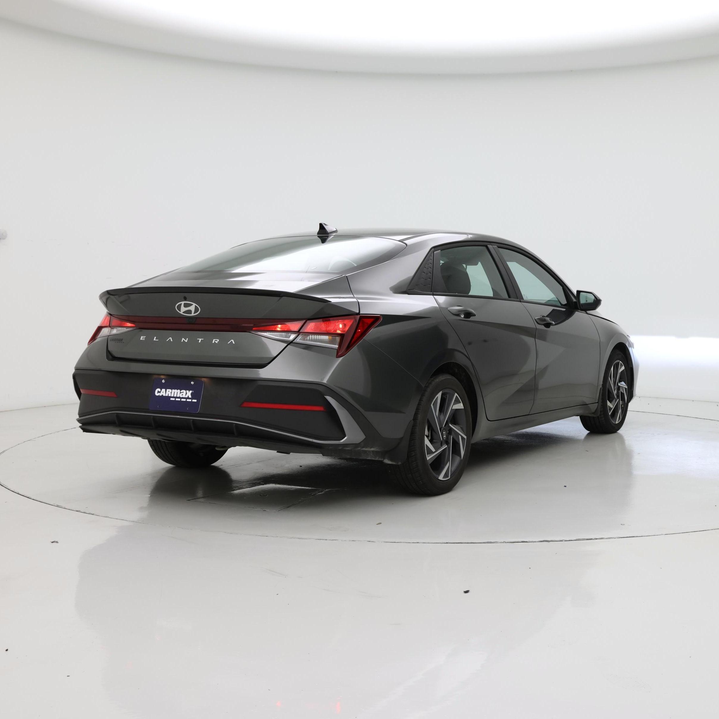 Thumbnail: 2025 Hyundai Elantra - 8