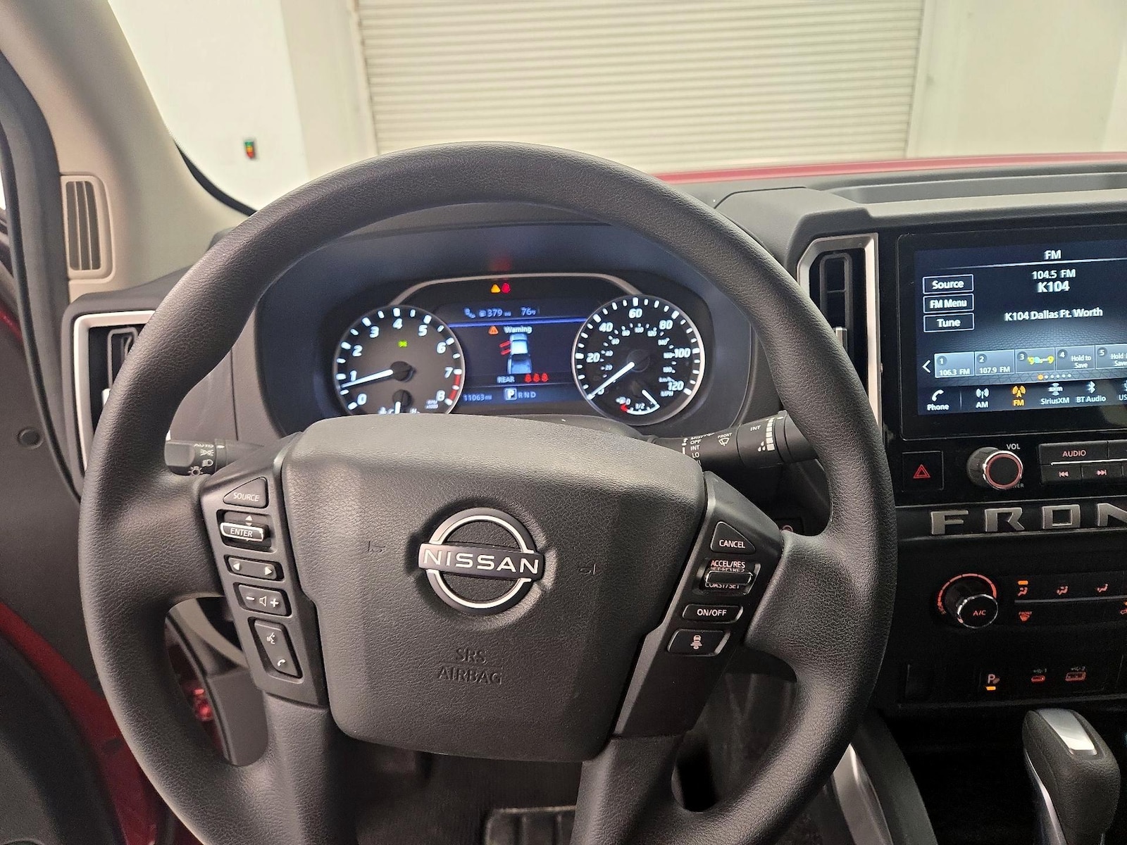 2025 Nissan Frontier SV - Photo 11
