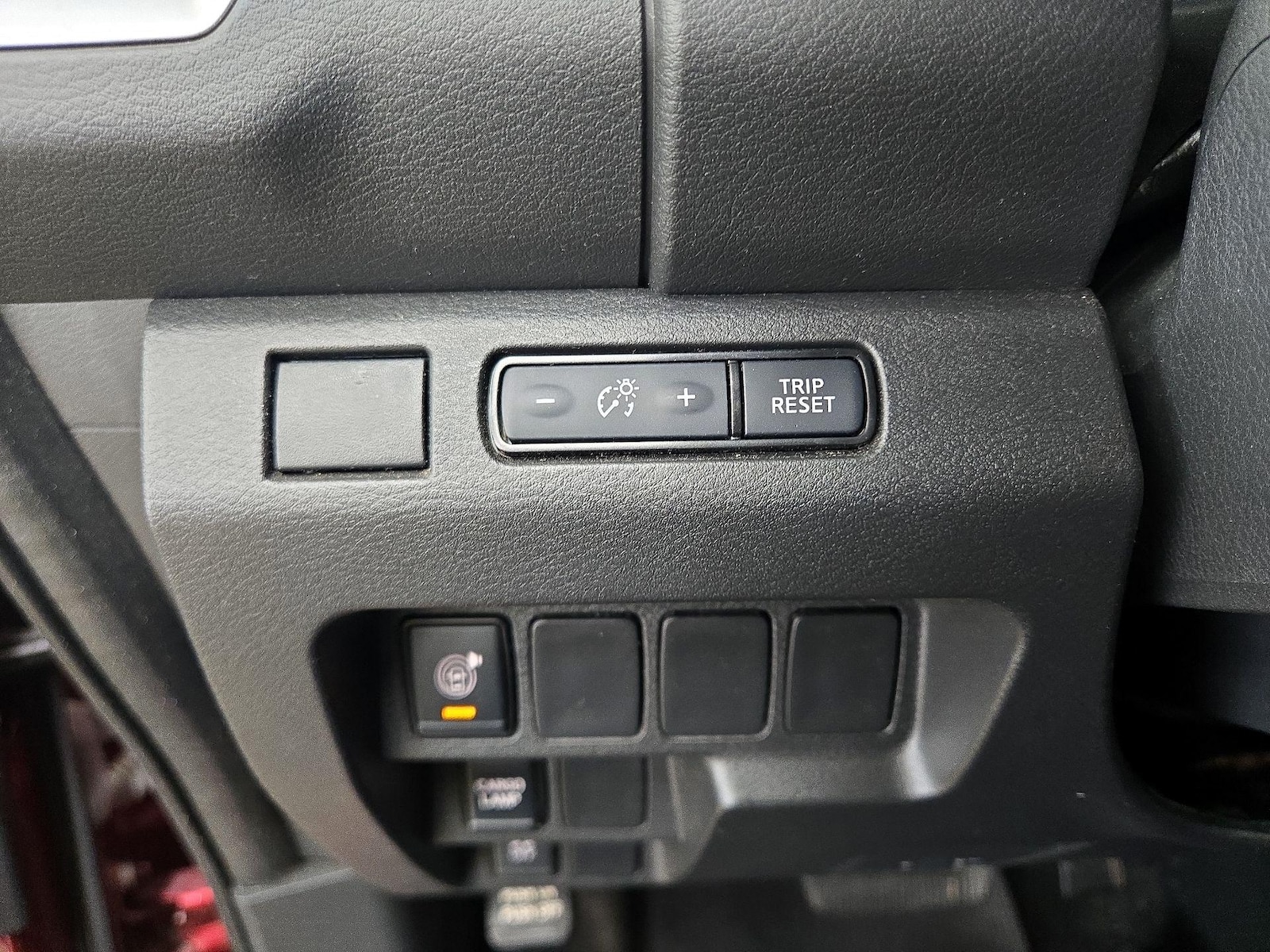 2025 Nissan Frontier SV - Photo 14