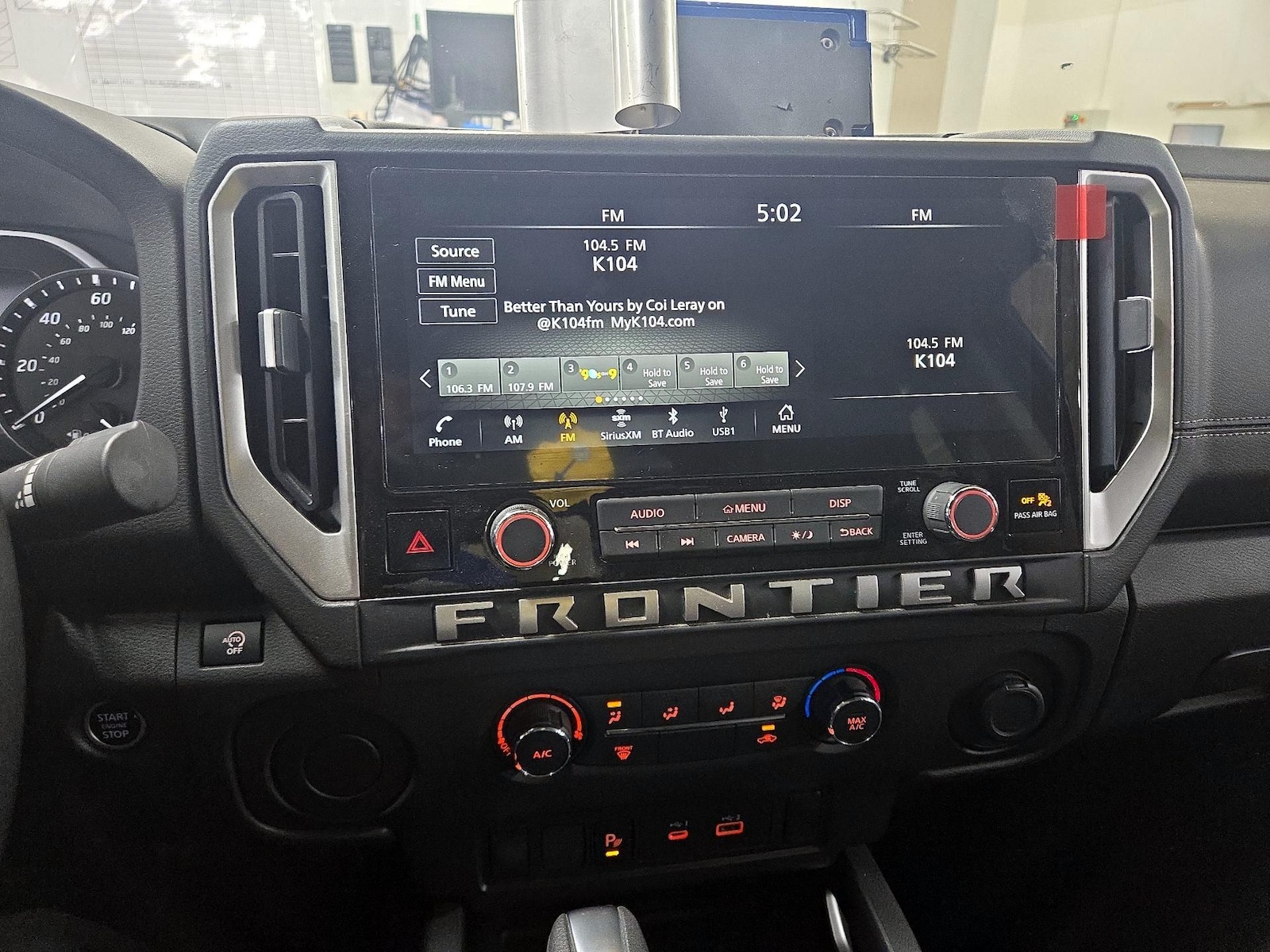 2025 Nissan Frontier SV - Photo 15