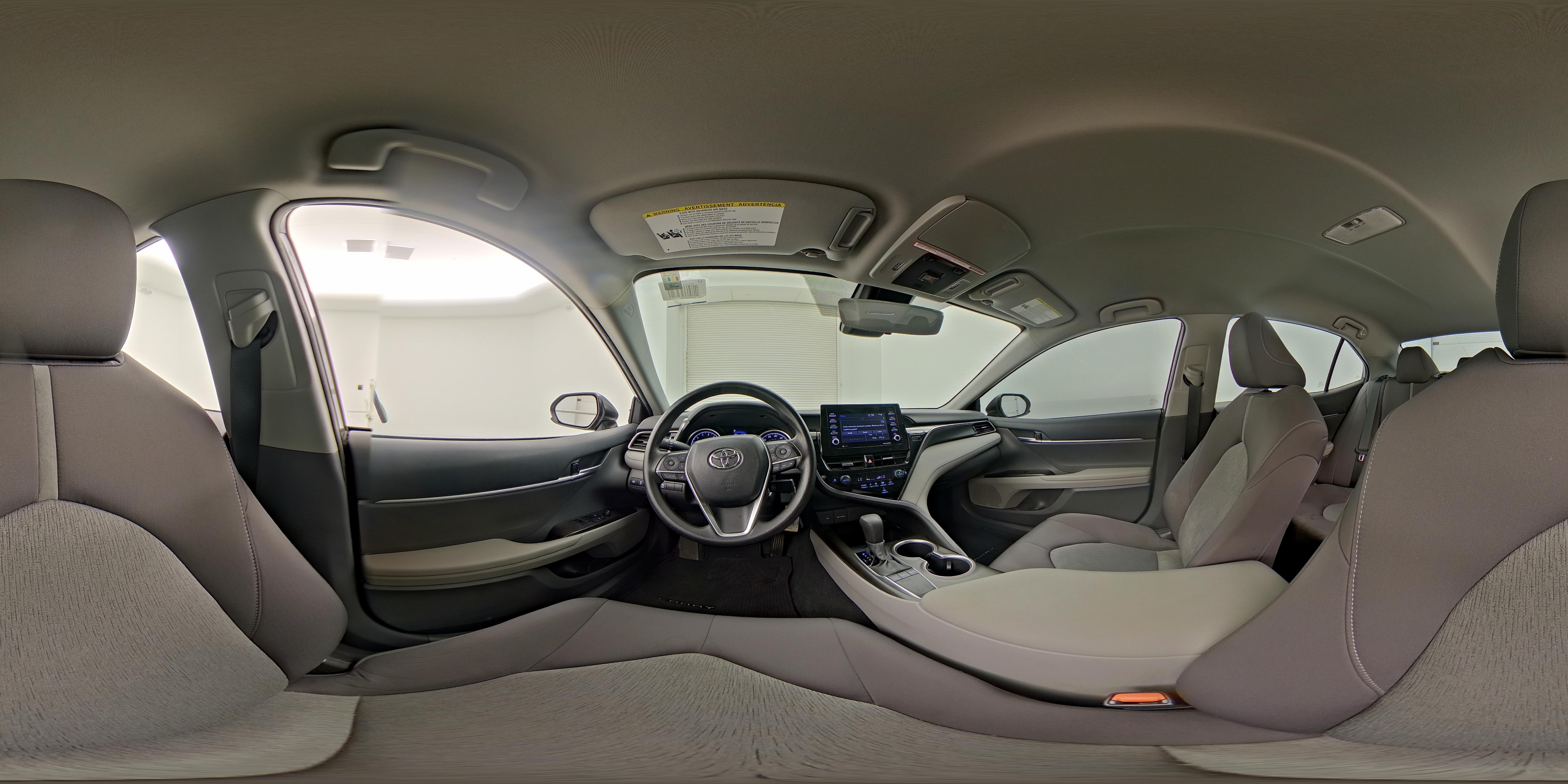 2022 Toyota Camry LE - Photo 26
