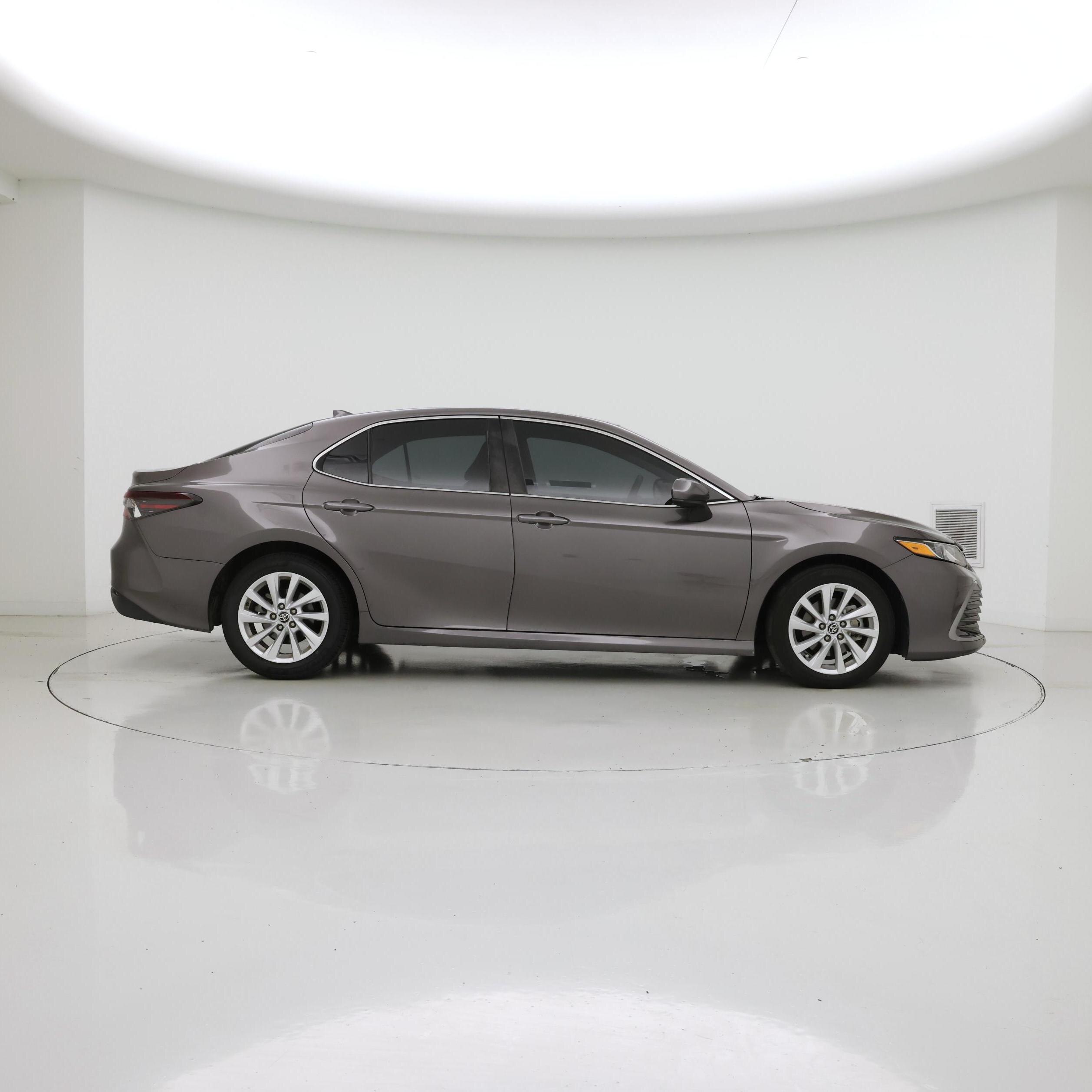 Thumbnail: 2022 Toyota Camry - 7