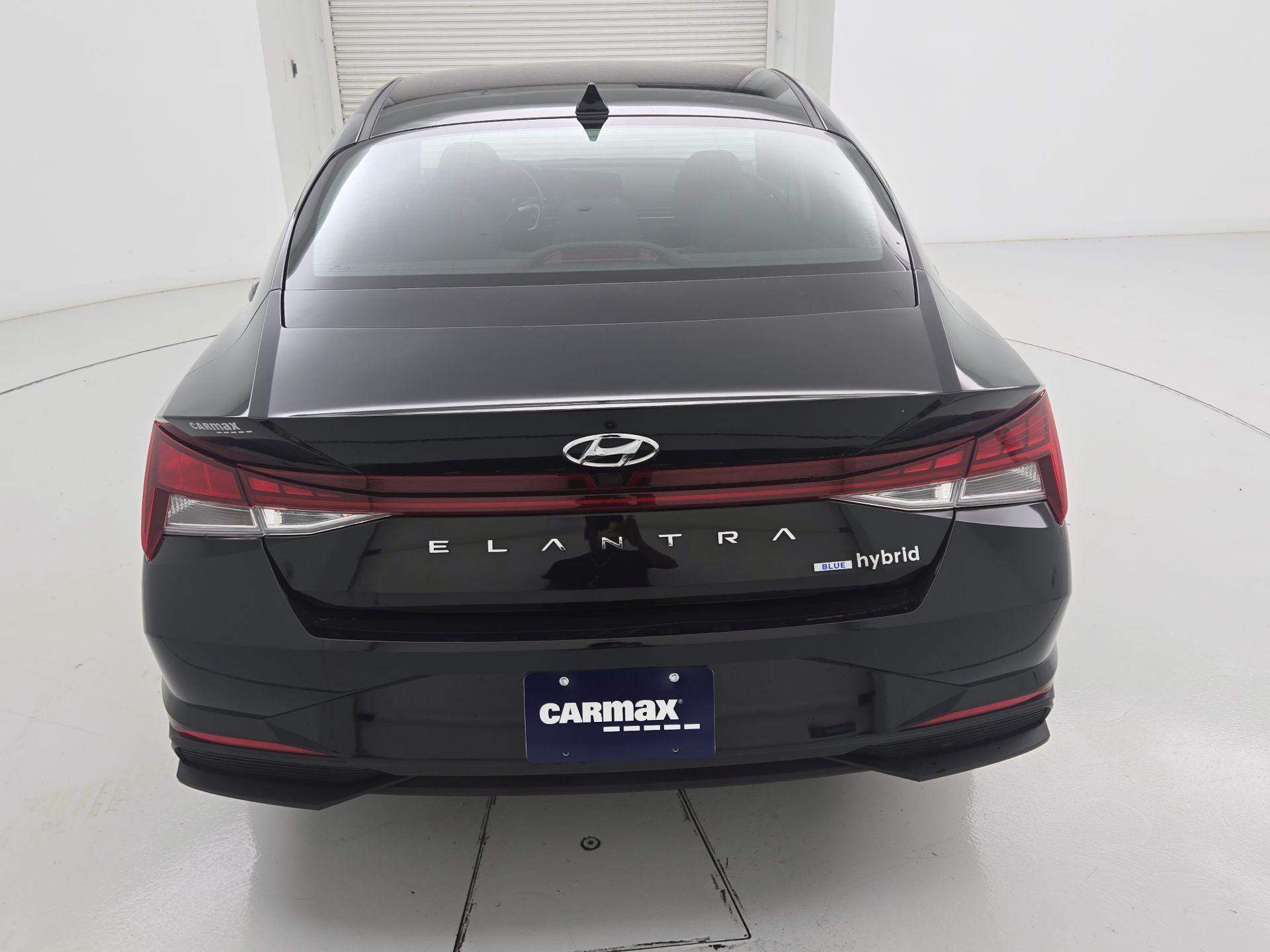Thumbnail: 2023 Hyundai Elantra - 6