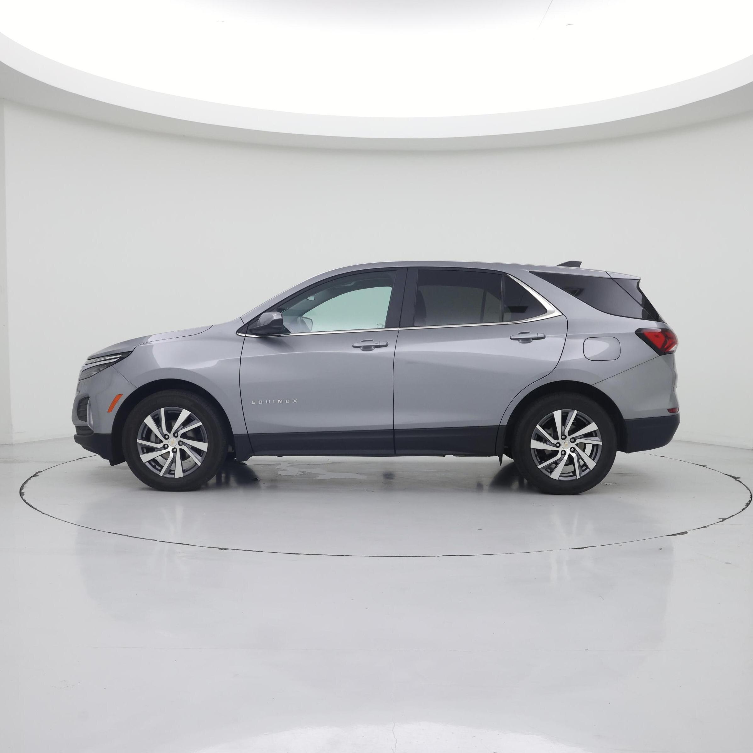 Thumbnail: 2024 Chevrolet Equinox - 3